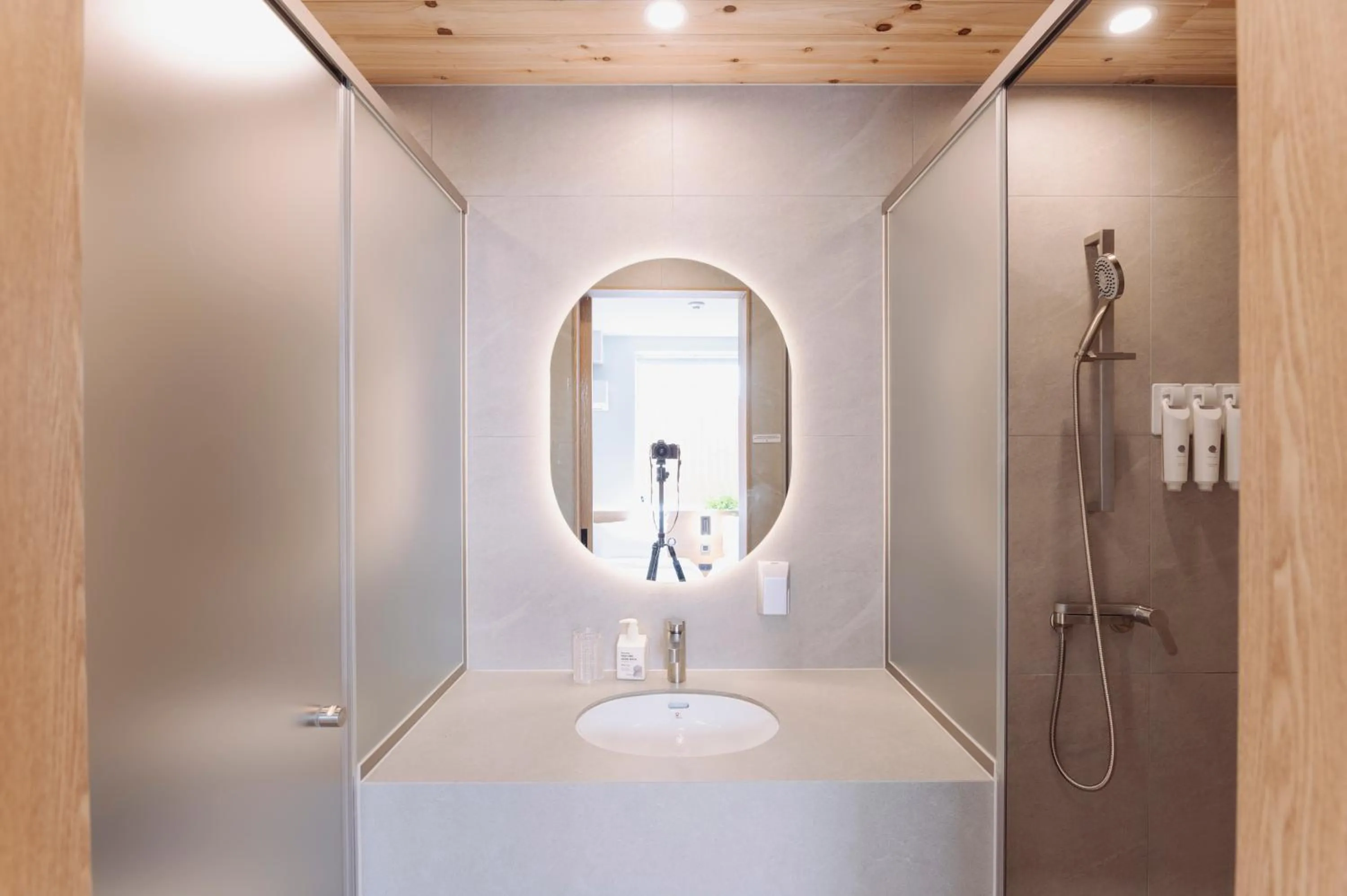 Shower in Yeobaek Hotel
