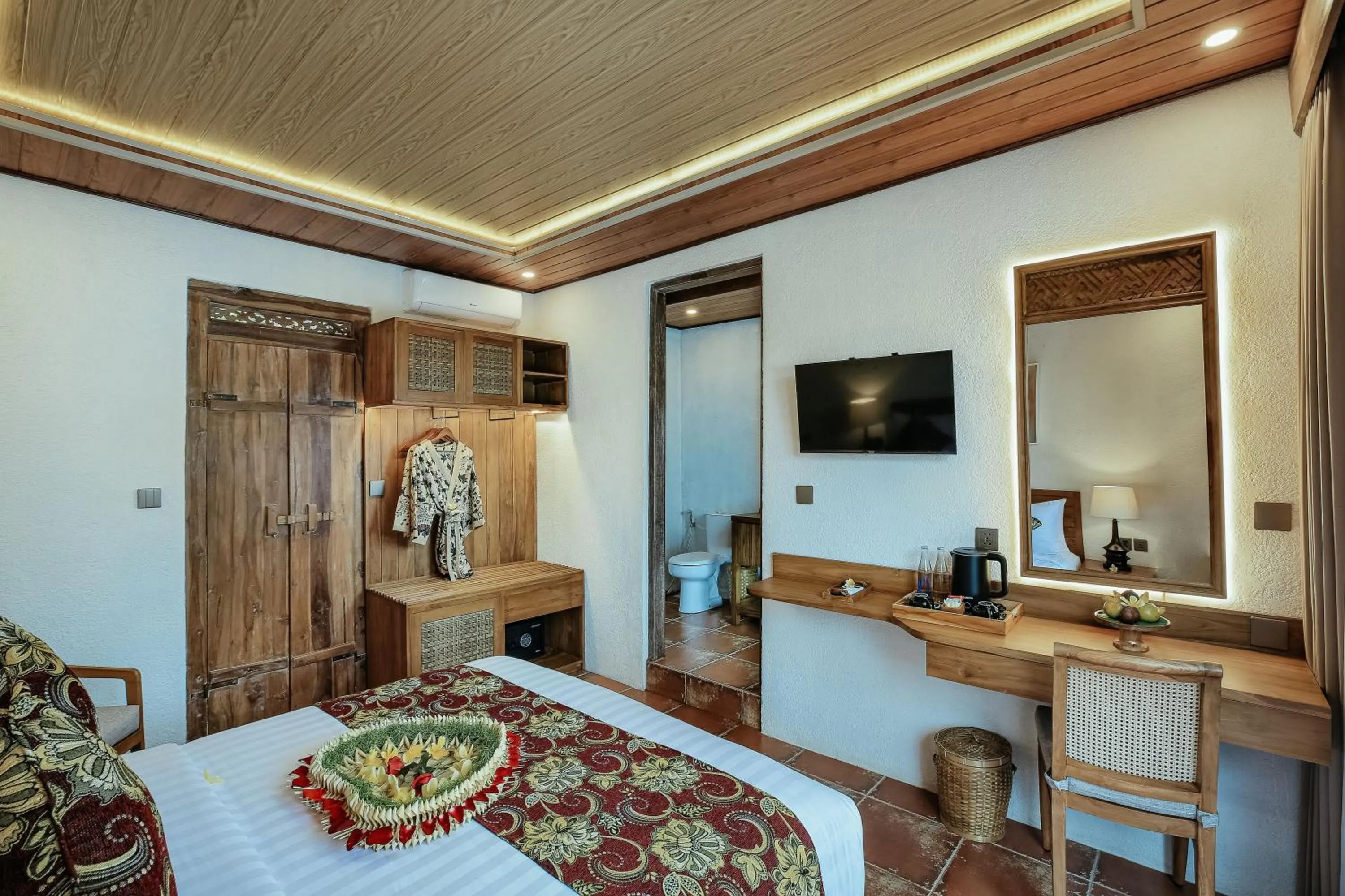 Toilet, Bed in Alamora Healing Escape