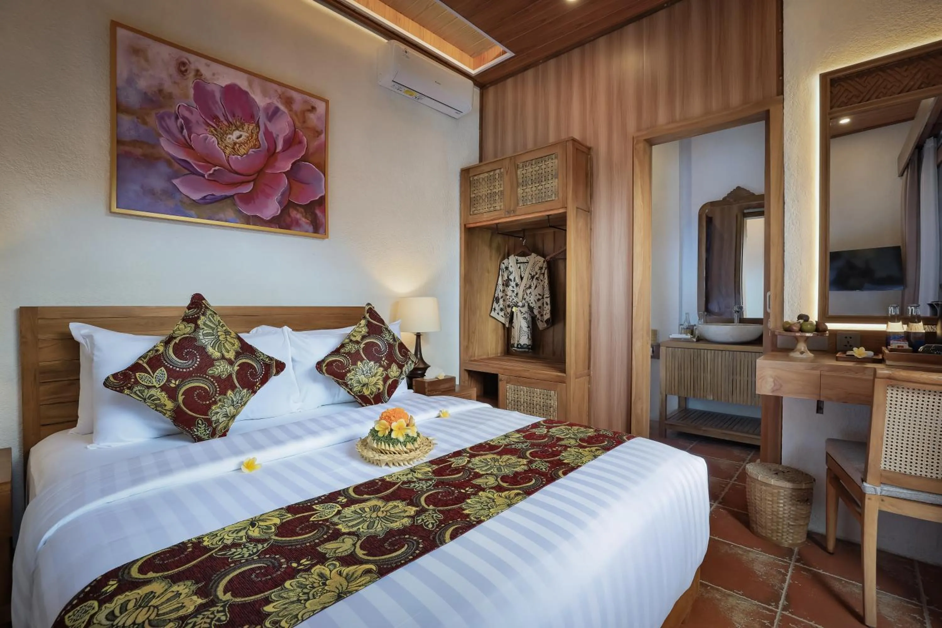 Bed in Alamora Healing Escape