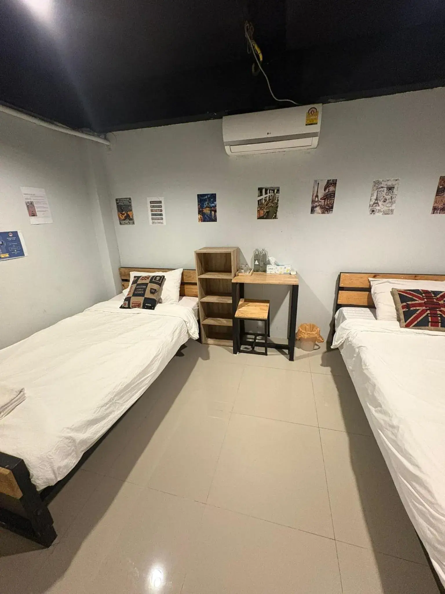 Bed in La Belle Nuit House Bed in La Belle Nuit House