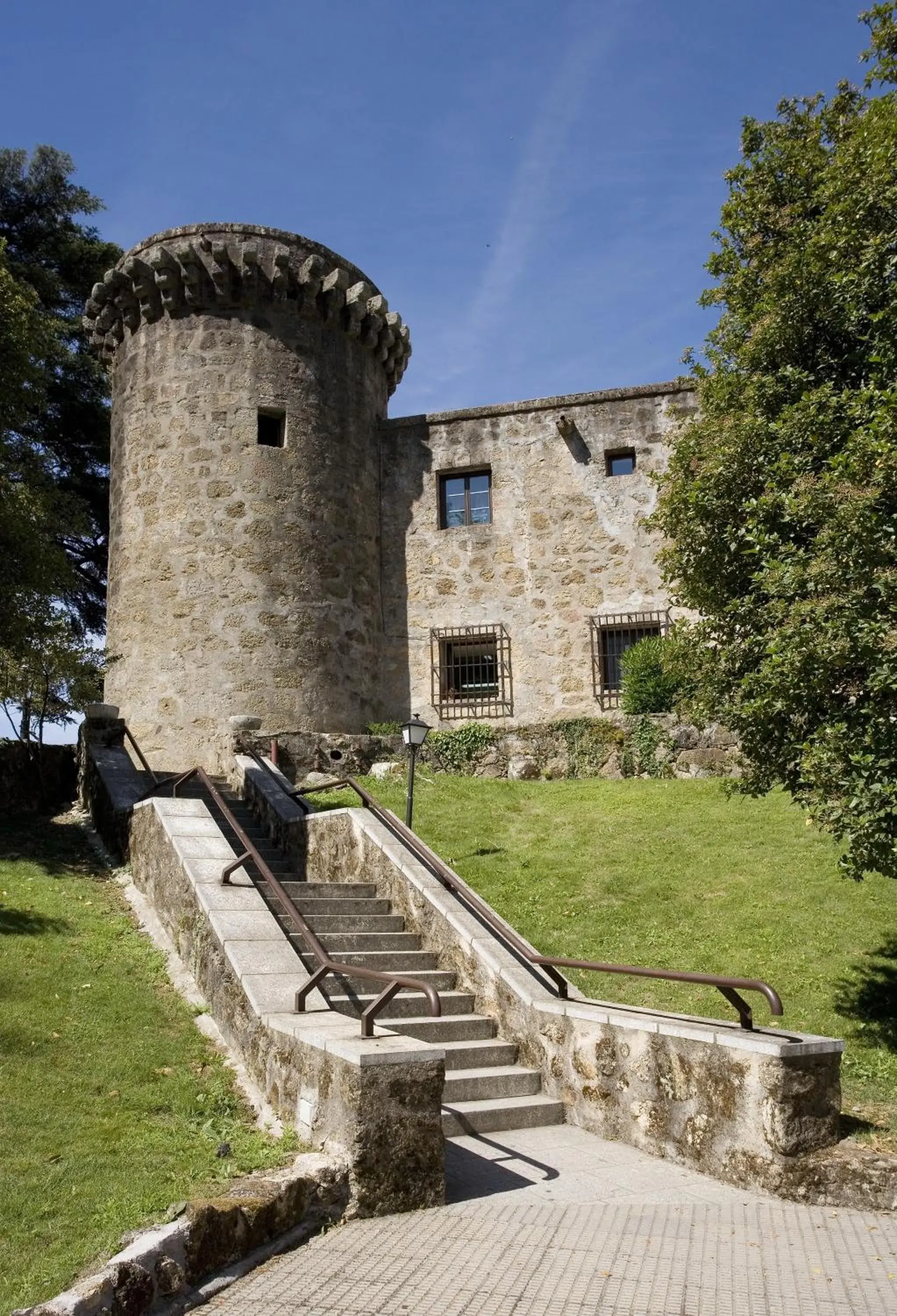 Facade/entrance in Parador de Jarandilla de la Vera Facade/entrance in Parador de Jarandilla de la Vera