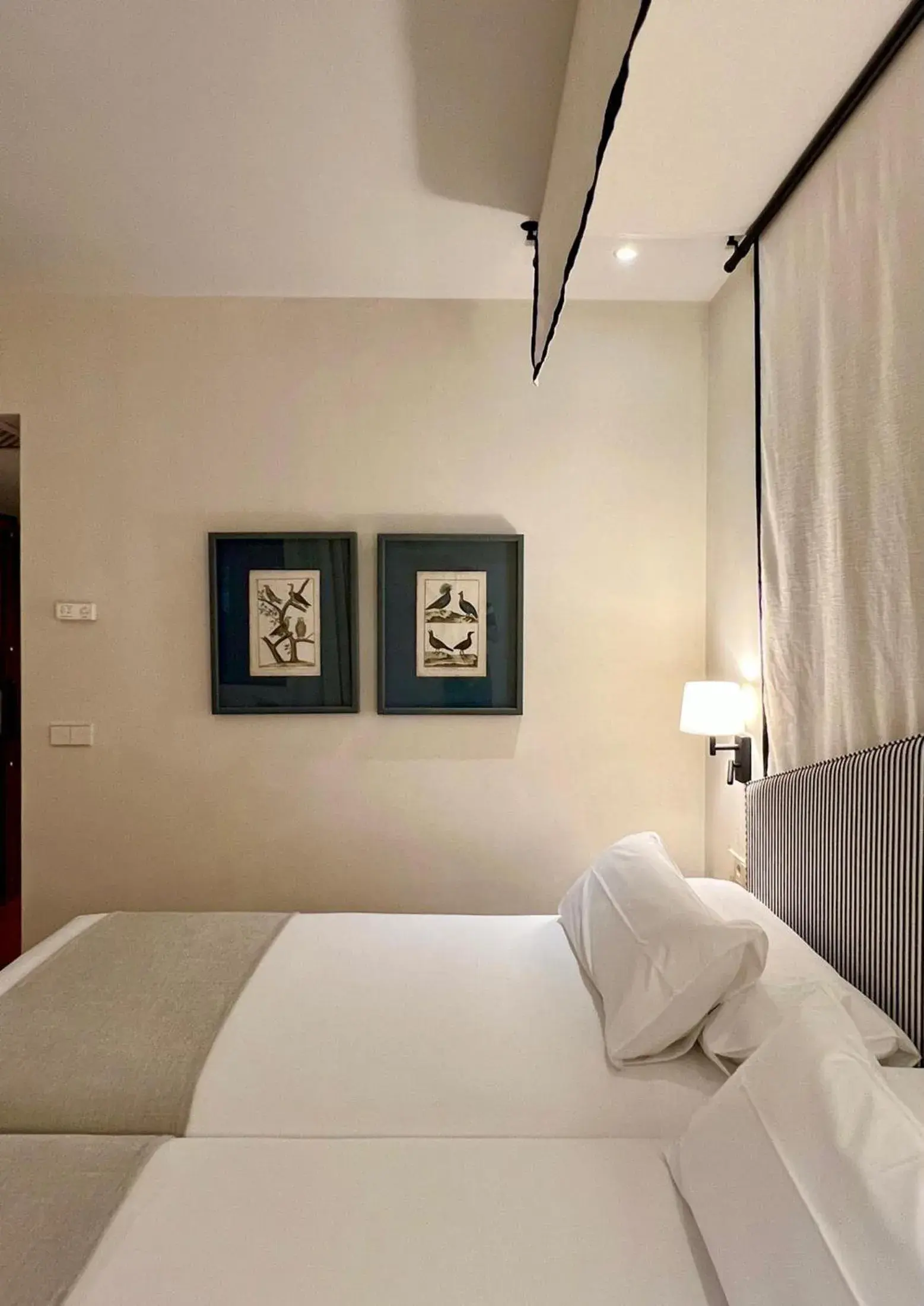 Bedroom, Bed in Parador de Jarandilla de la Vera Bedroom, Bed in Parador de Jarandilla de la Vera