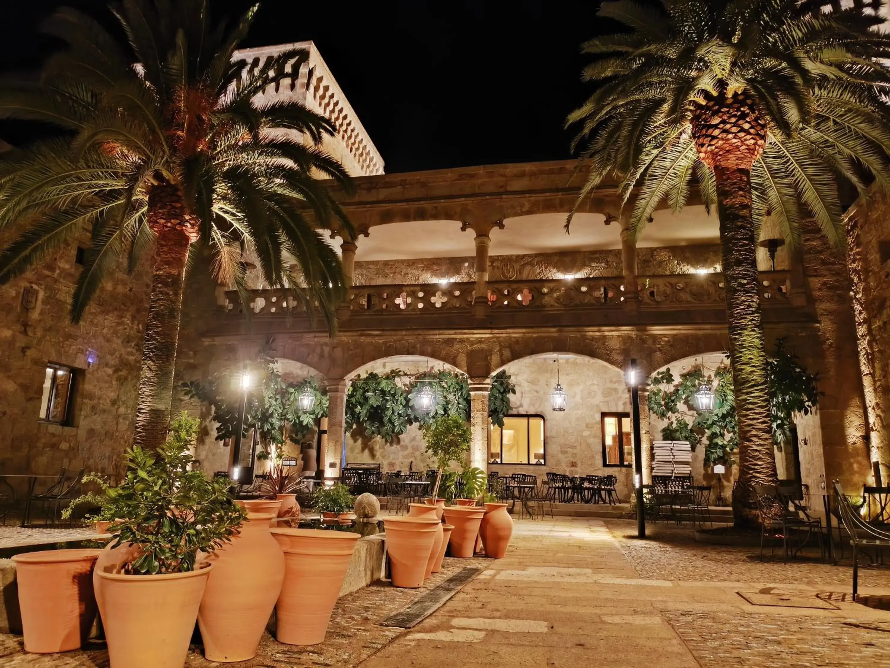 Patio in Parador de Jarandilla de la Vera Patio in Parador de Jarandilla de la Vera