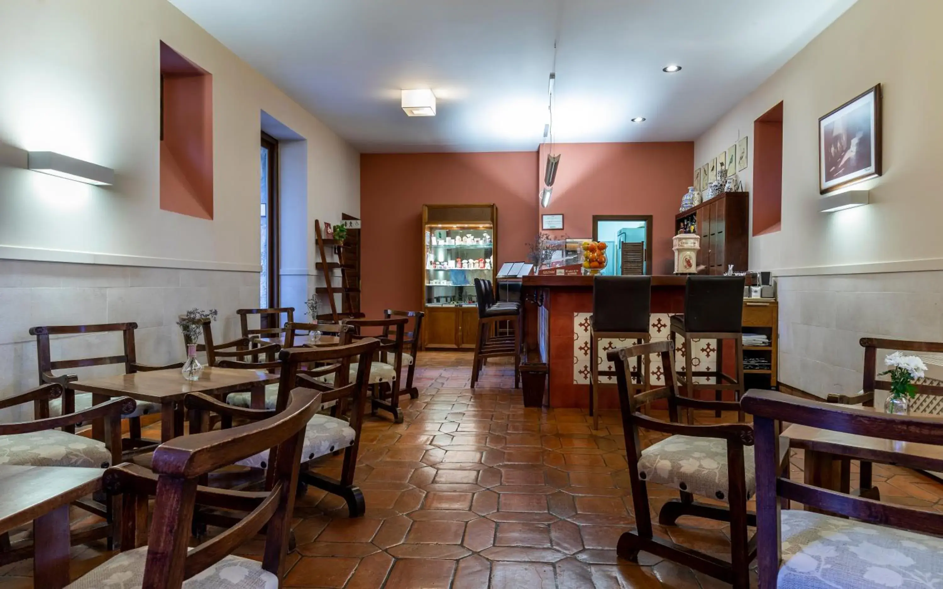 Lounge or bar in Parador de Jarandilla de la Vera Lounge or bar in Parador de Jarandilla de la Vera