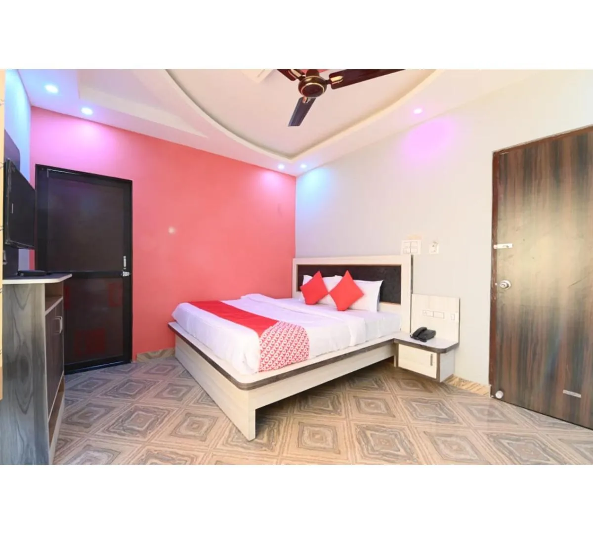 Bed in Hotel Lakhdatar Palace