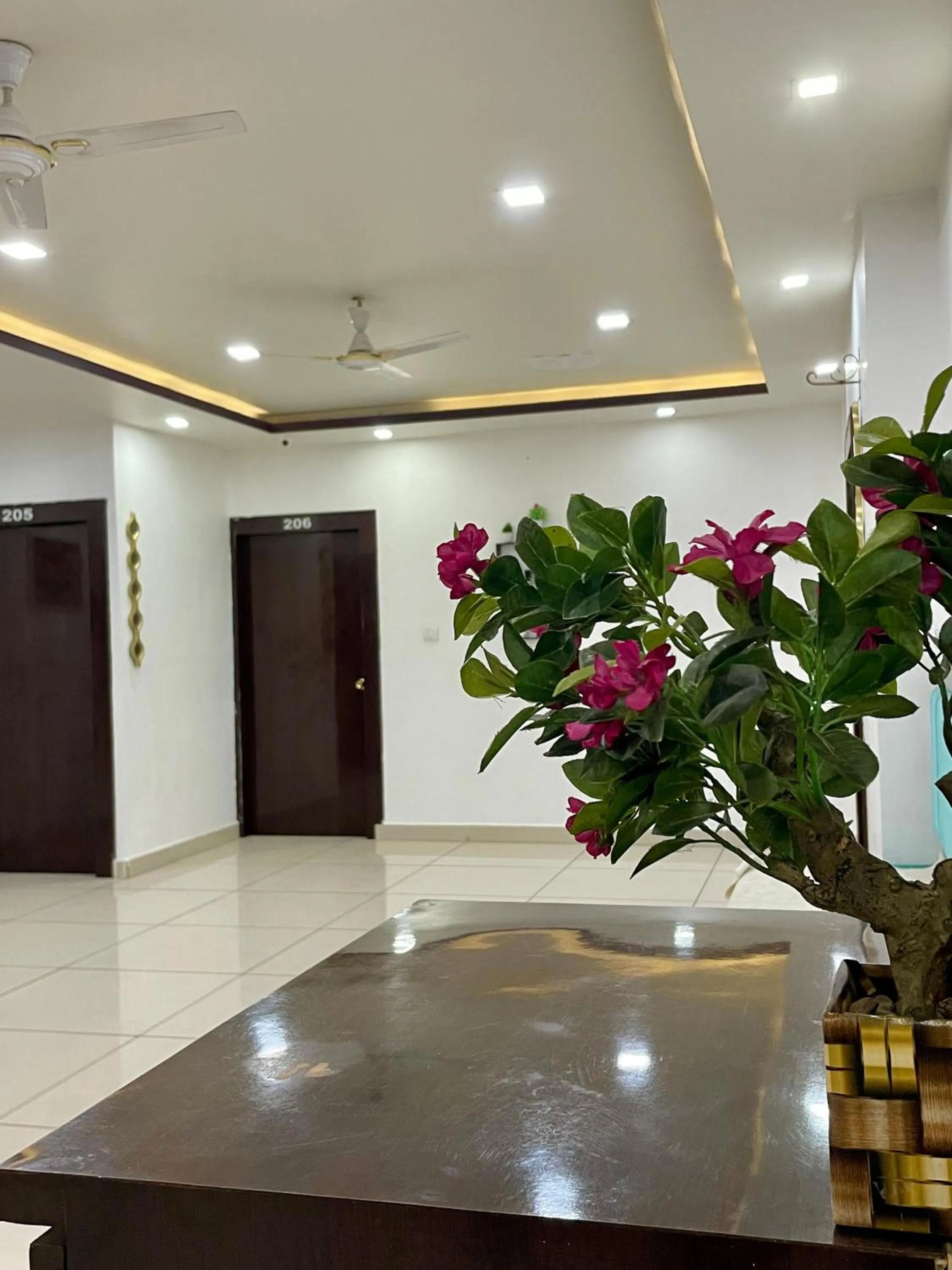 Lobby or reception in Hotel Komal Palace Anand Nagar