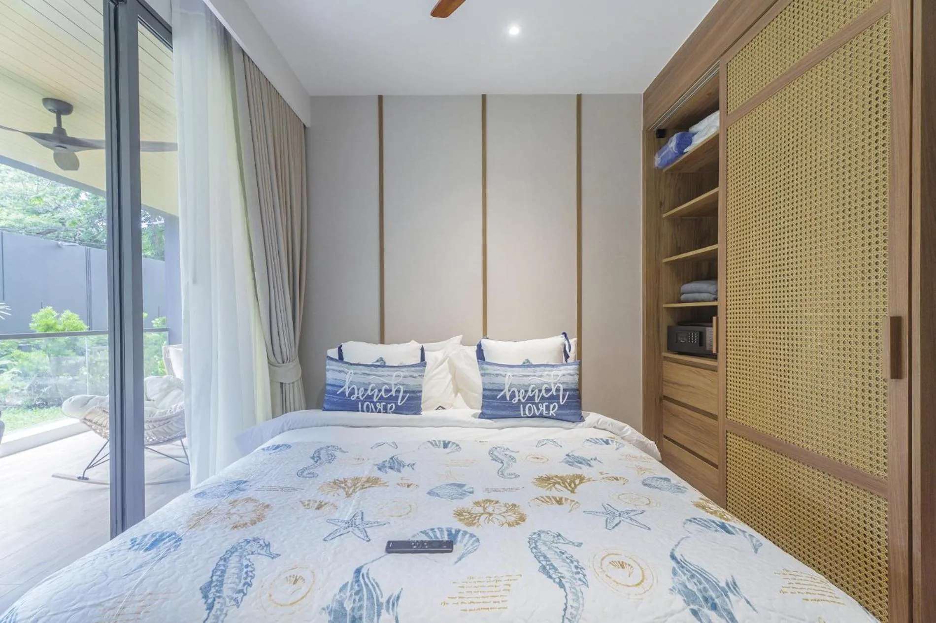 Floor plan, Bed in Laguna Beachfront 3BR Cozy Condo