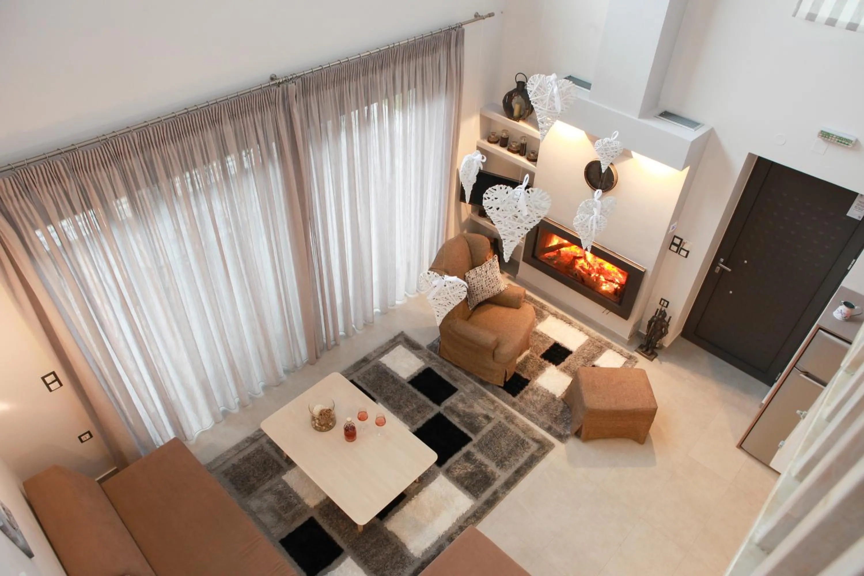 Apartment with Sea View in Petra Thea