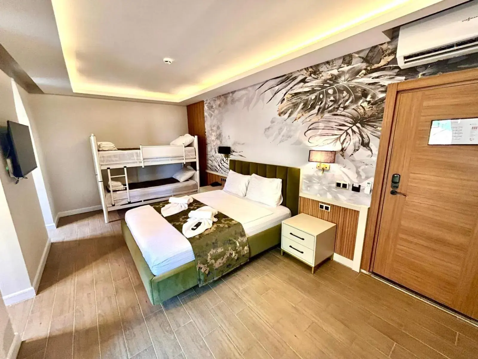 Superior Triple Room in Castello By Mediterra Hotel Superior Triple Room in Castello By Mediterra Hotel