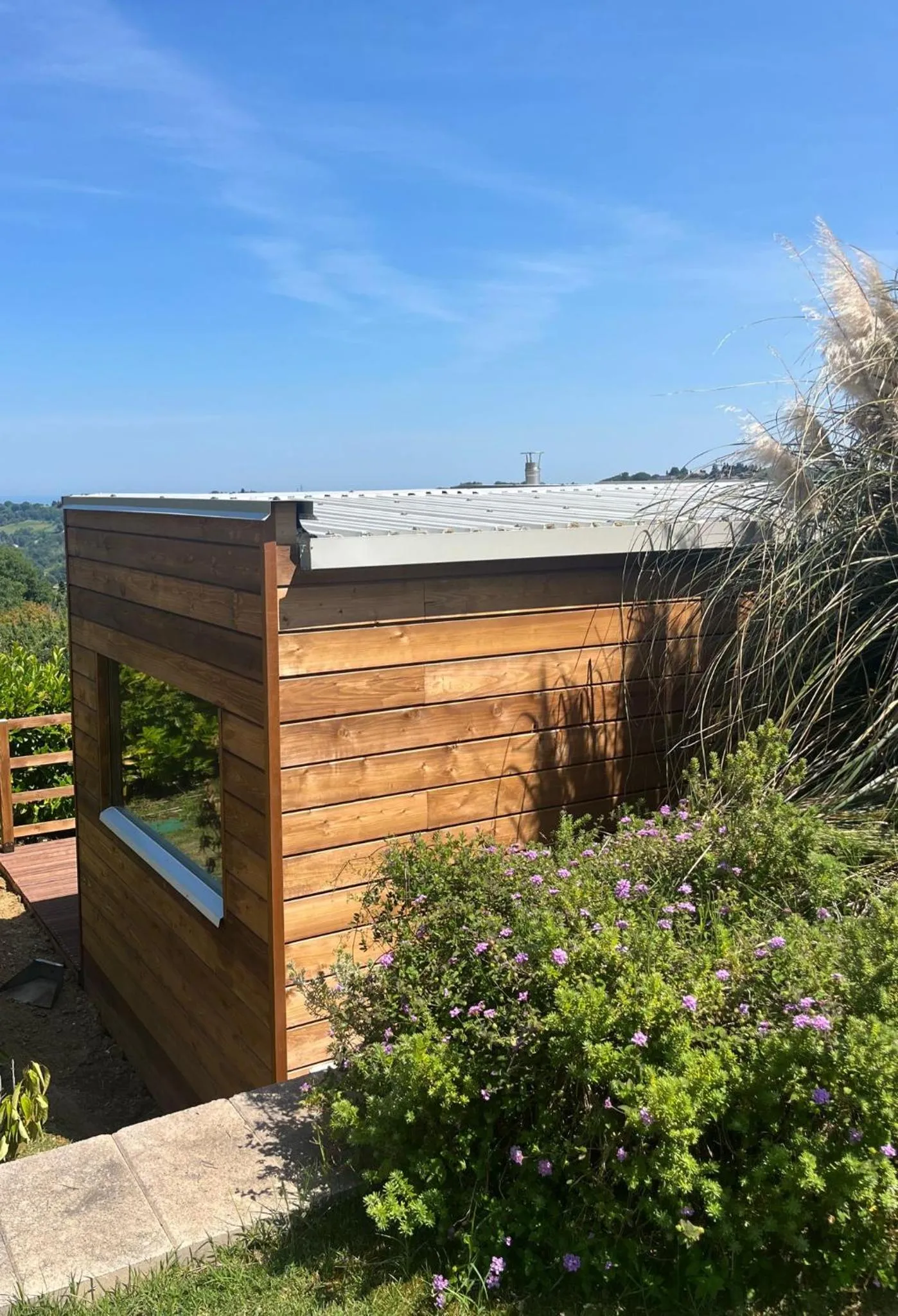 Queen Room with Sea View in Villa Silvio
