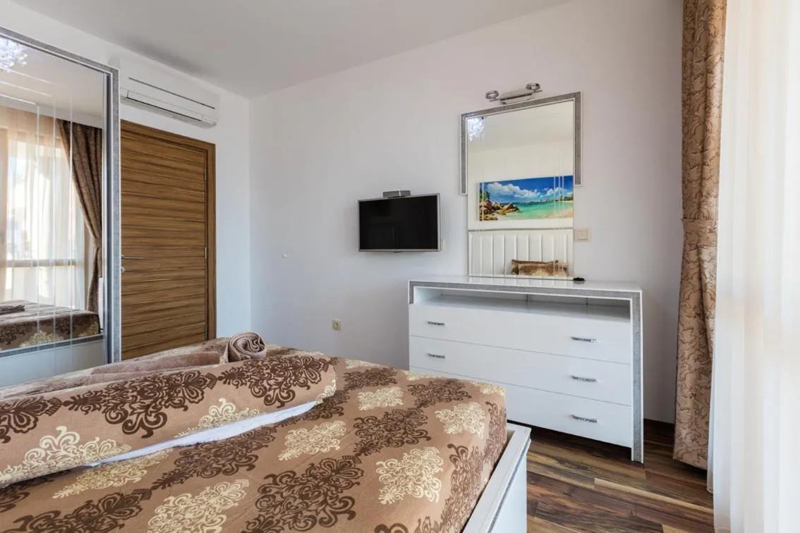 Decorative detail, Bed in Boutique Apart Hotel Versis