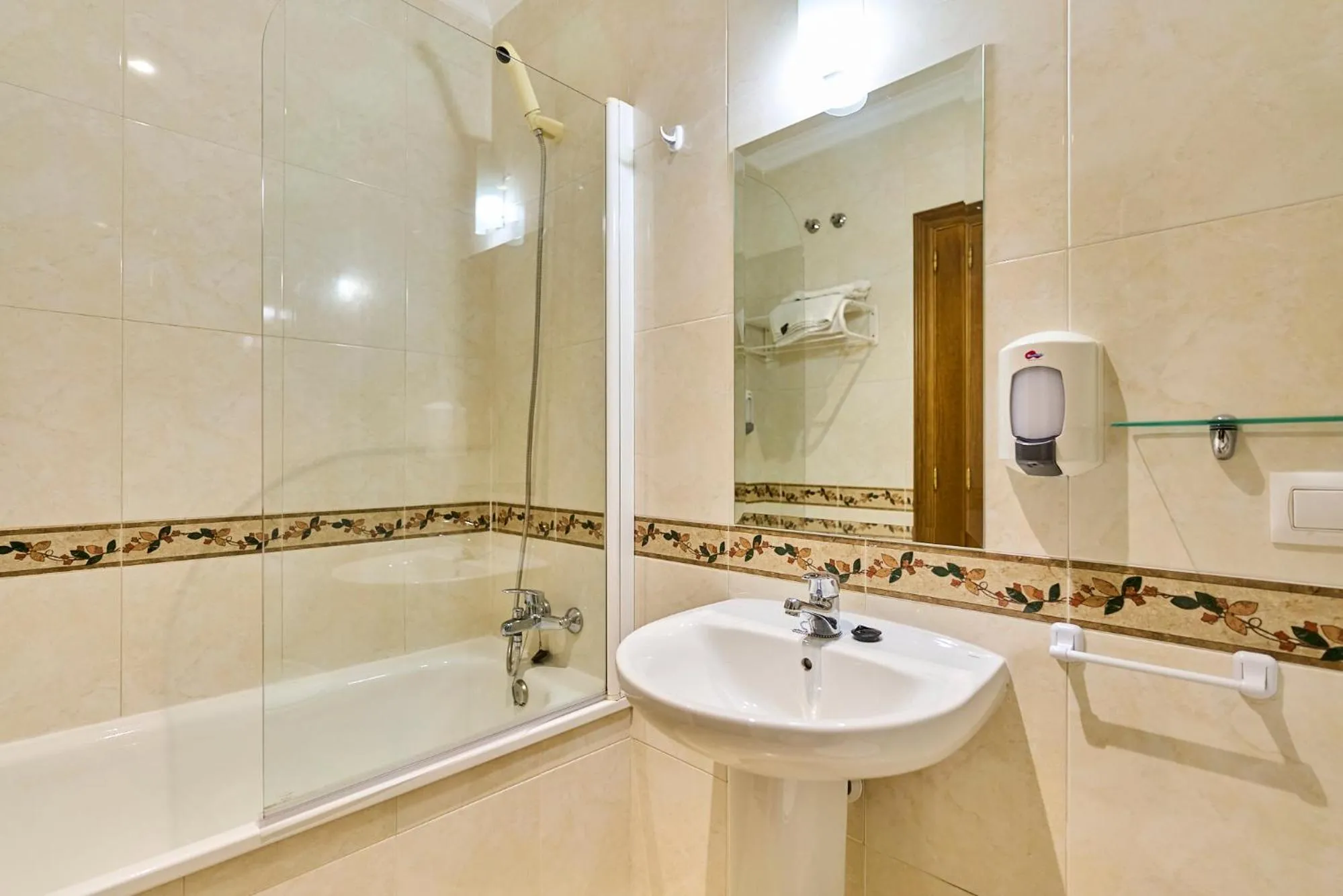 Shower in Hotel Villamayor by gaiarooms