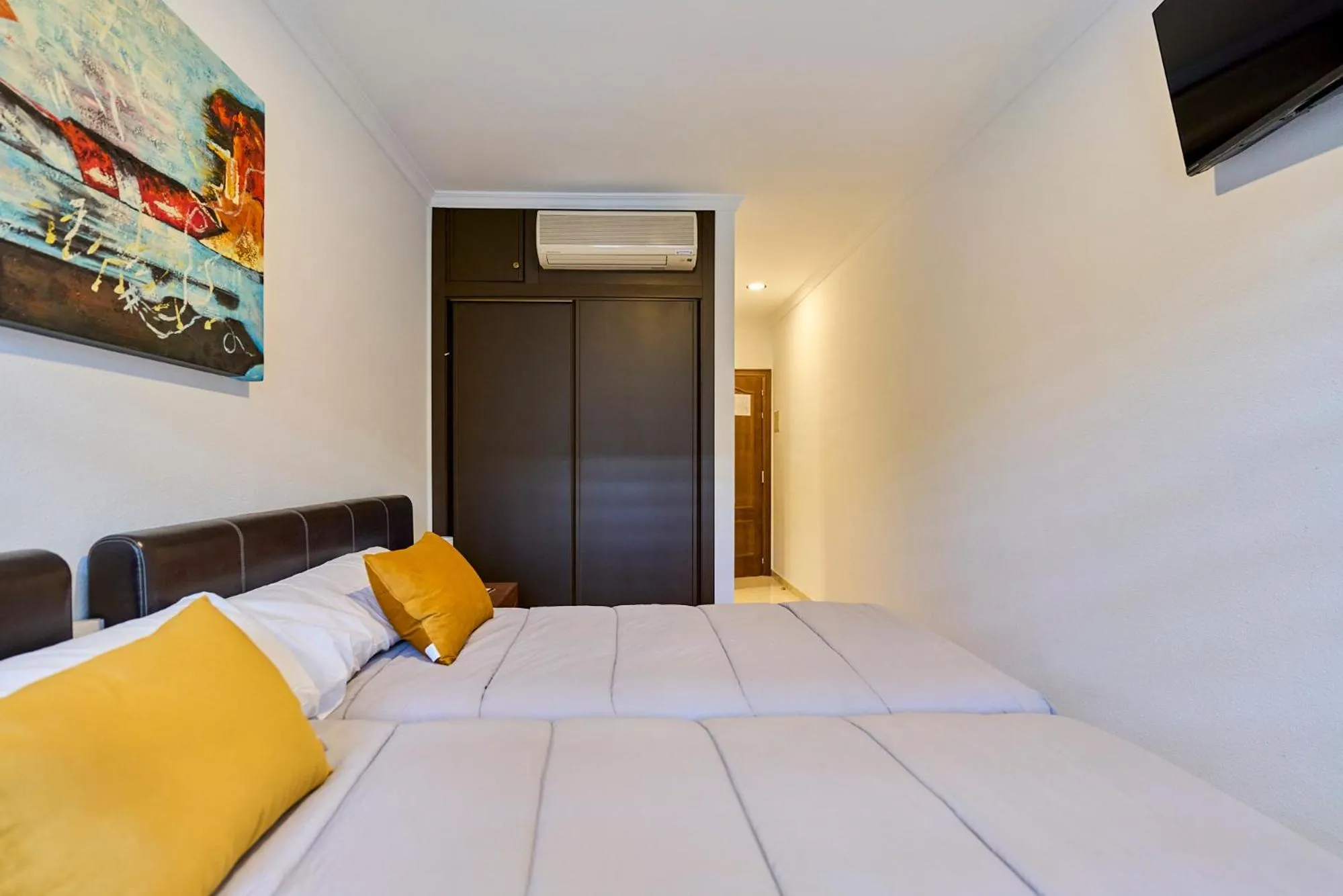 Bed in Hotel Villamayor by gaiarooms
