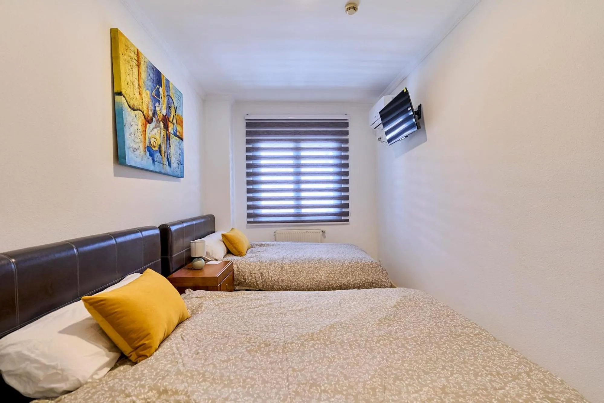 Bed in Hotel Villamayor by gaiarooms