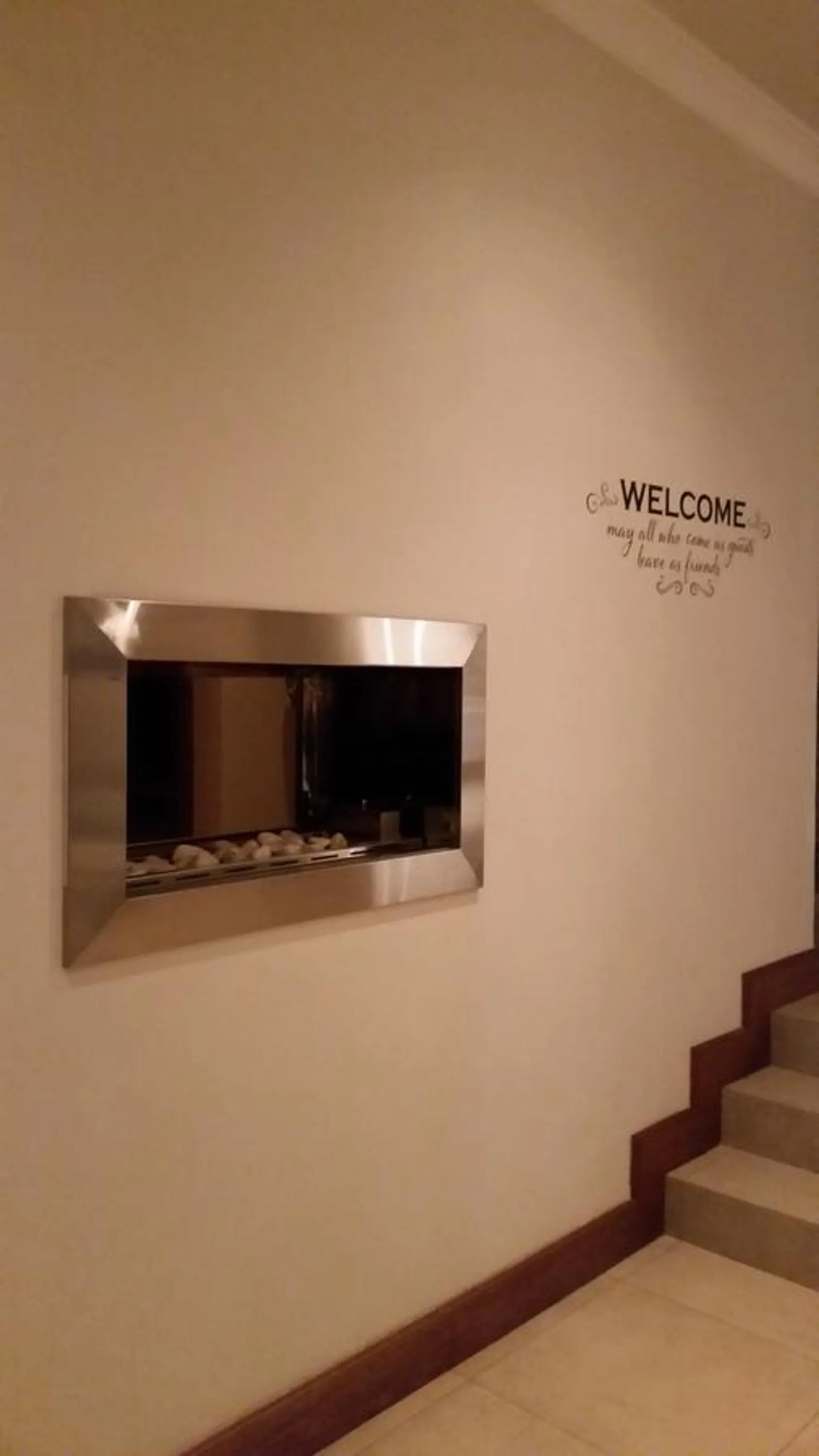 Lobby or reception in 6 On Acacia