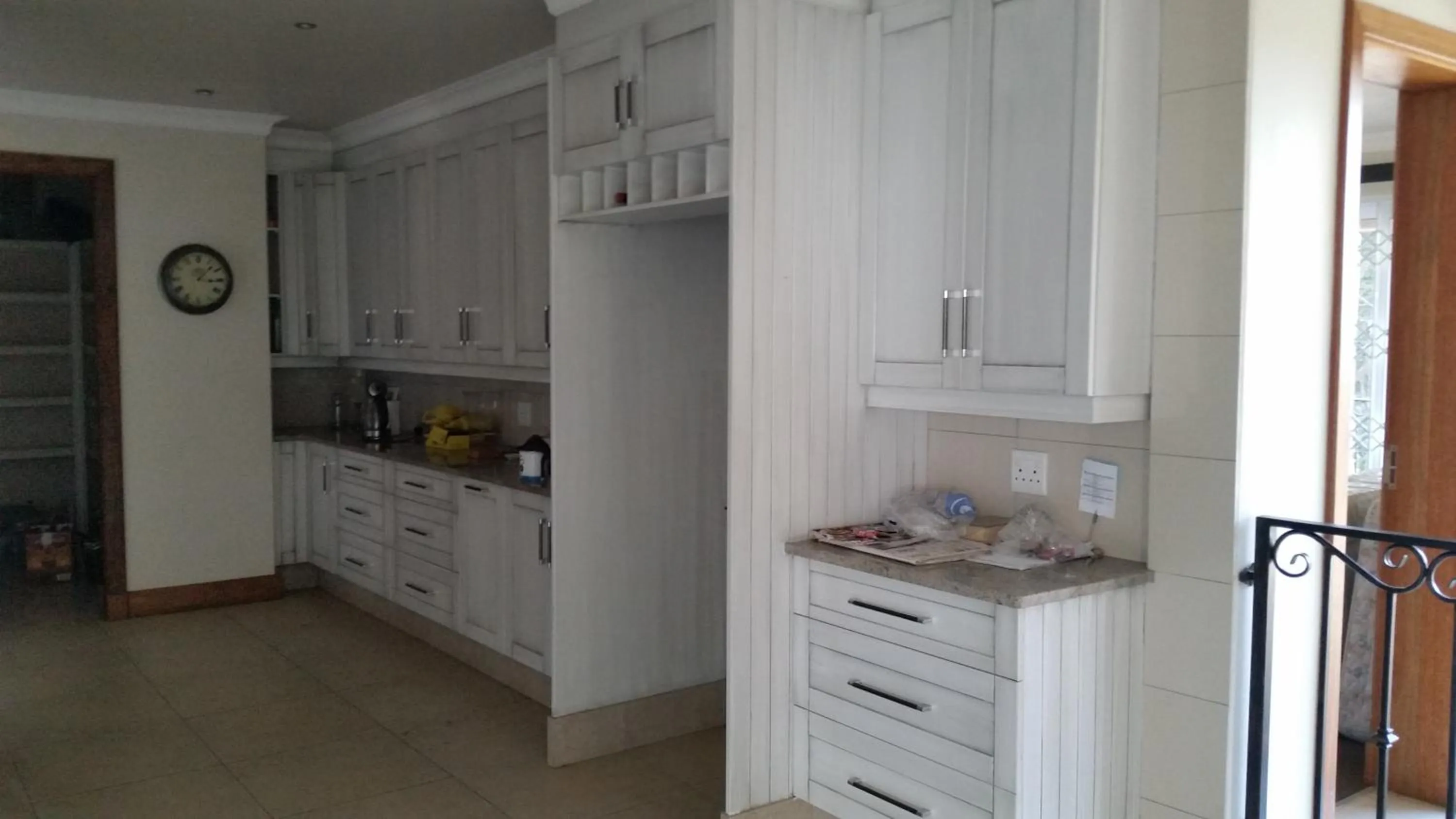Kitchen or kitchenette in 6 On Acacia