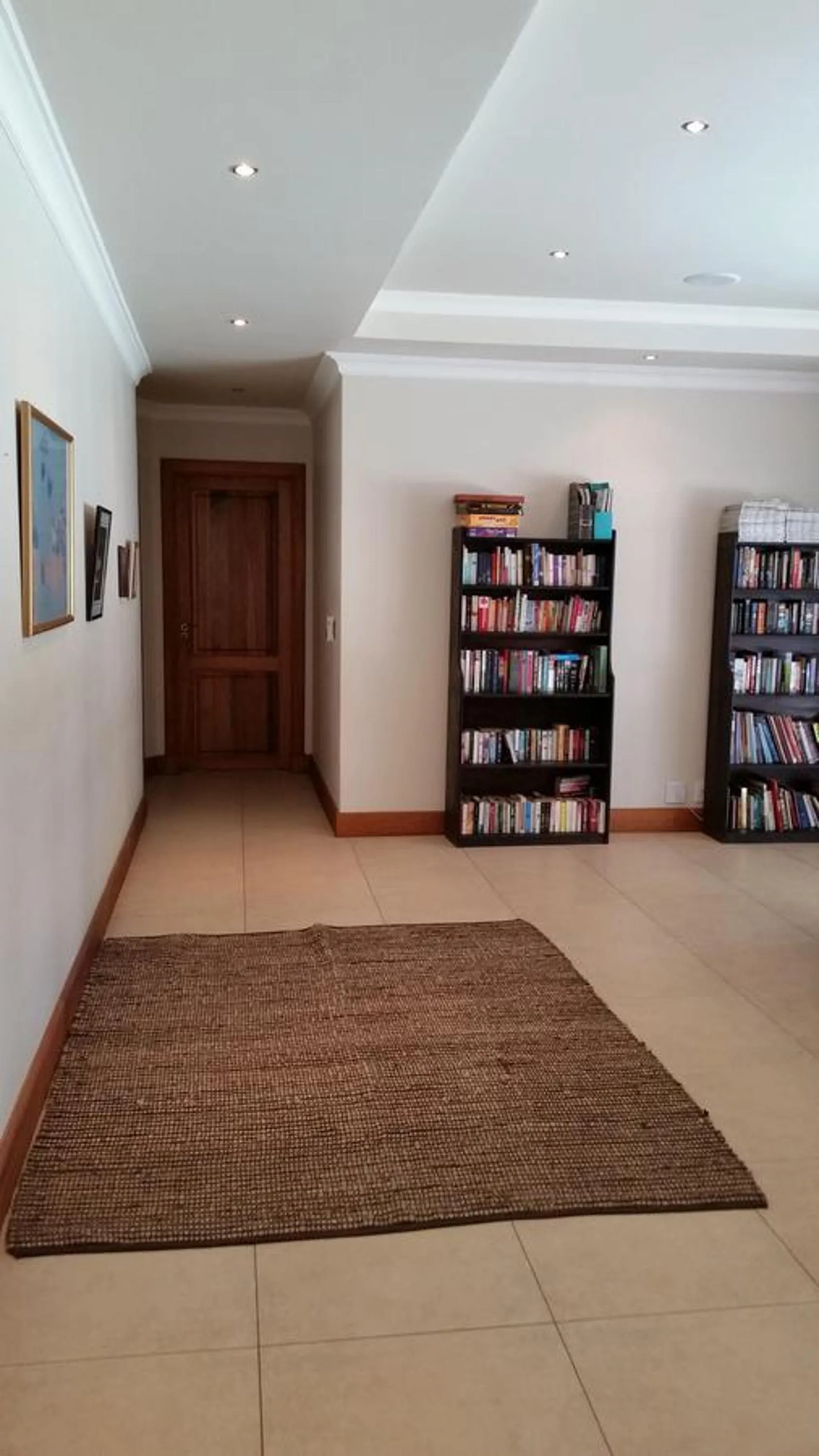 Library in 6 On Acacia