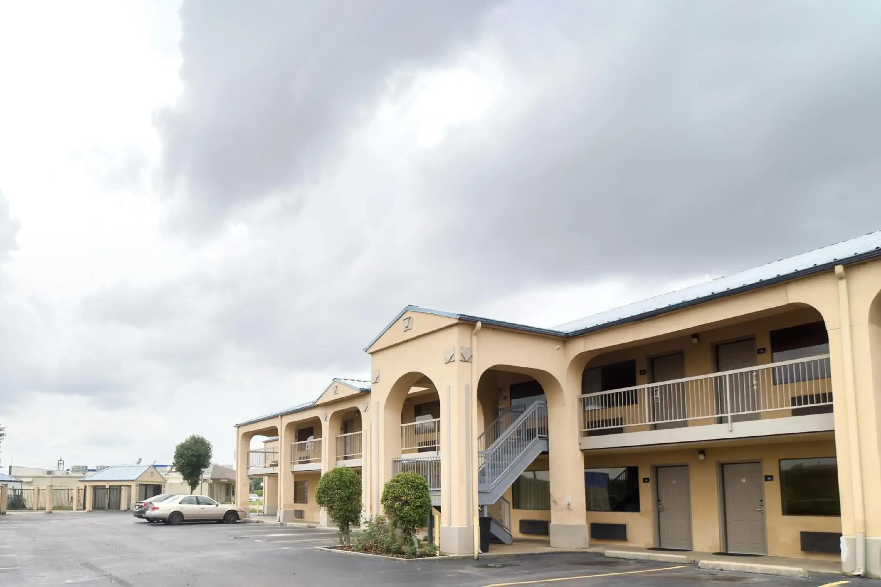 Facade/entrance in Deerfield Inn By Capital O Blytheville AR I55 Facade/entrance in Deerfield Inn By Capital O Blytheville AR I55