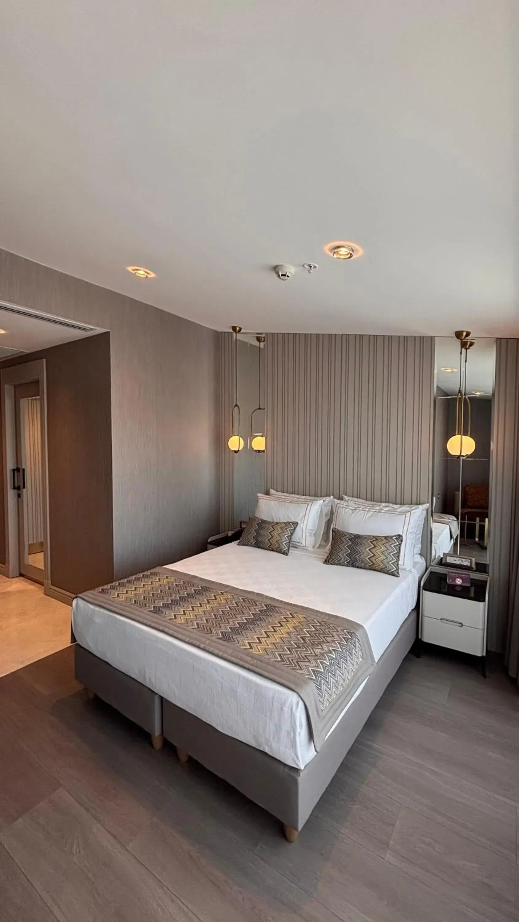 Deluxe Double Room with Balcony in Saygın Hotel Beşiktaş Deluxe Double Room with Balcony in Saygın Hotel Beşiktaş