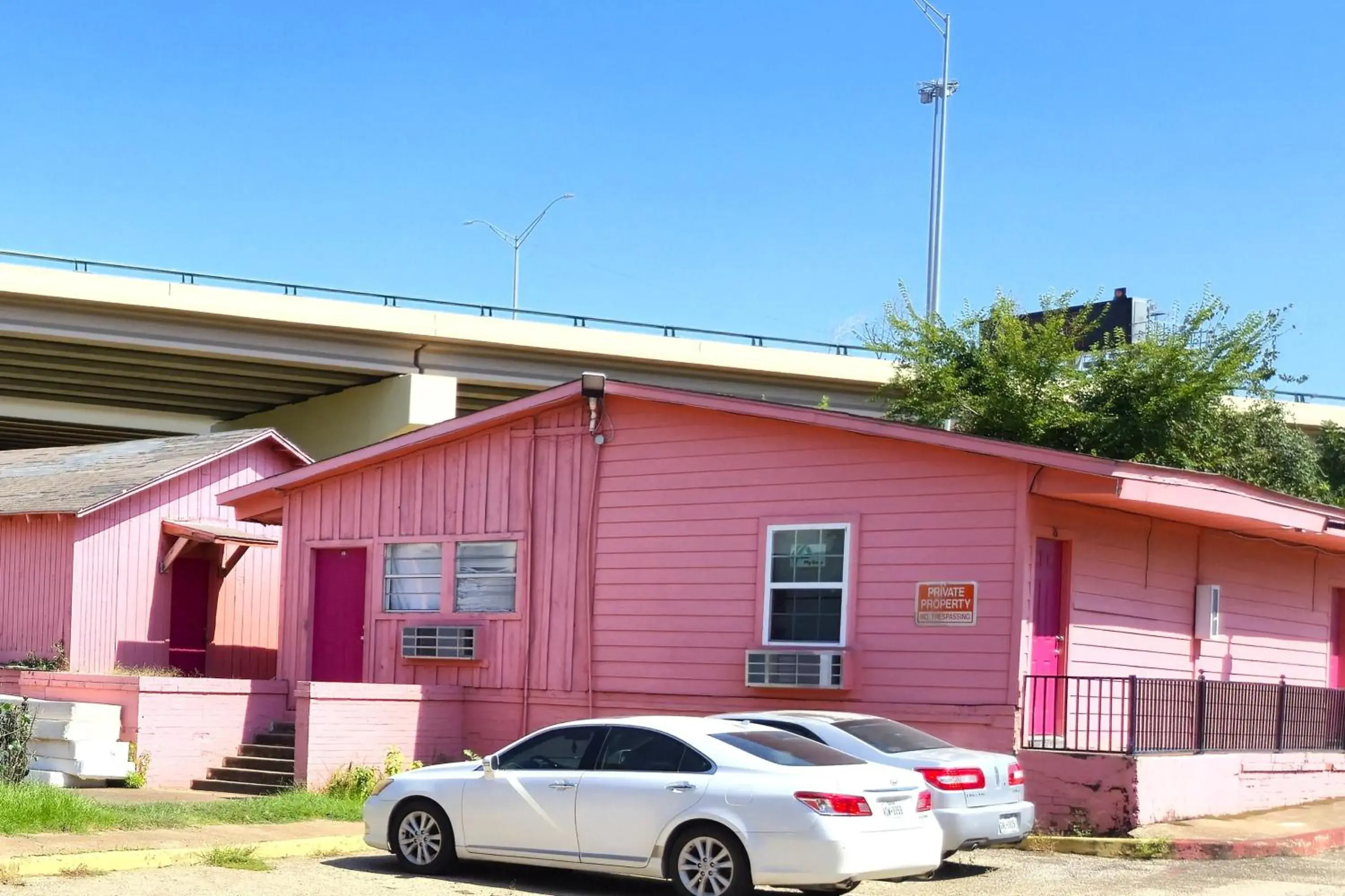 Way Side Inn by Hotel O Dallas near Fair Park Downtown Way Side Inn by Hotel O Dallas near Fair Park Downtown