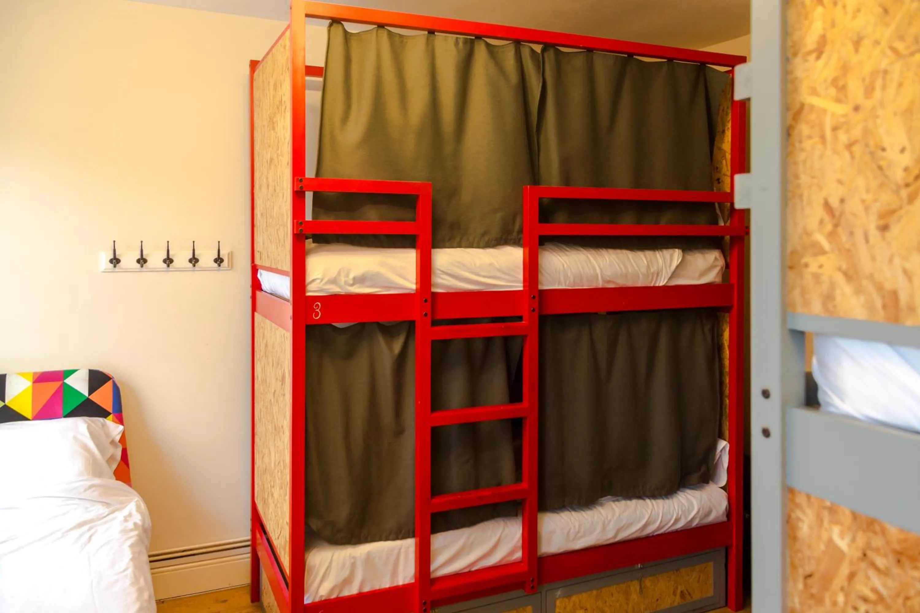 Bed in 4-Bed Mixed Dormitory Room with Shared Facilities in Park Villa Boutique Hostel