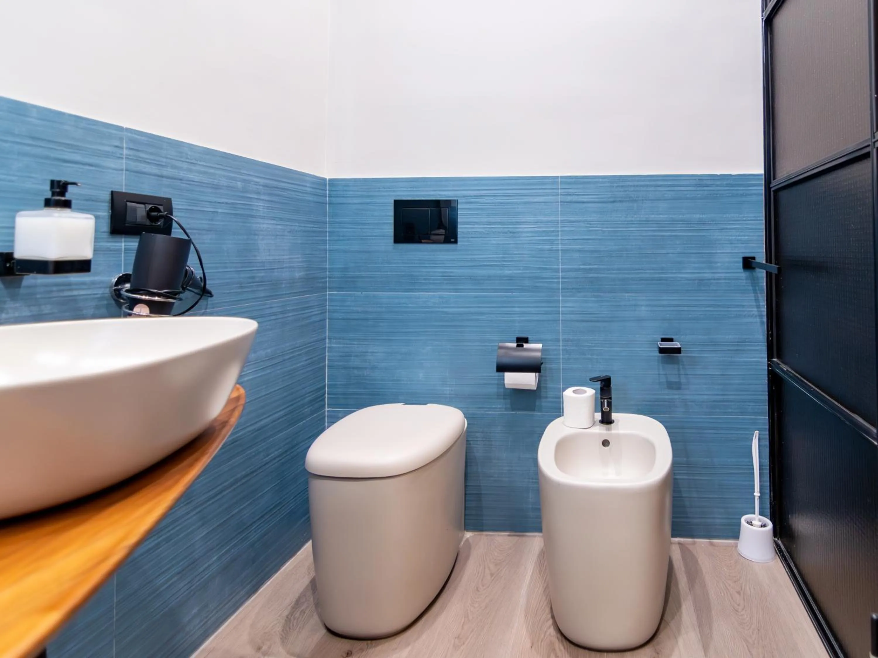 VESUVIANUS Rooms and More