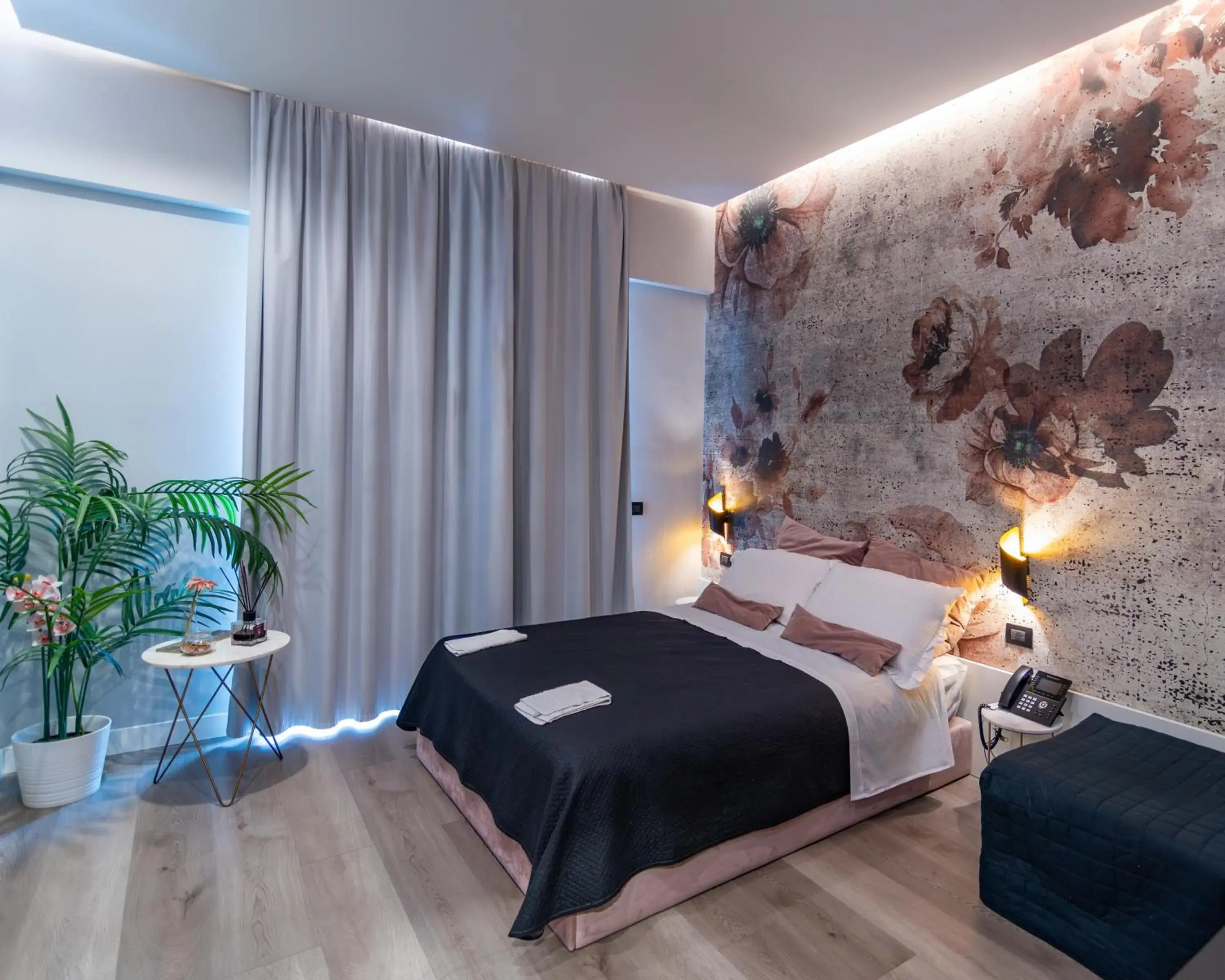 Deluxe King Room in VESUVIANUS Rooms and More Deluxe King Room in VESUVIANUS Rooms and More