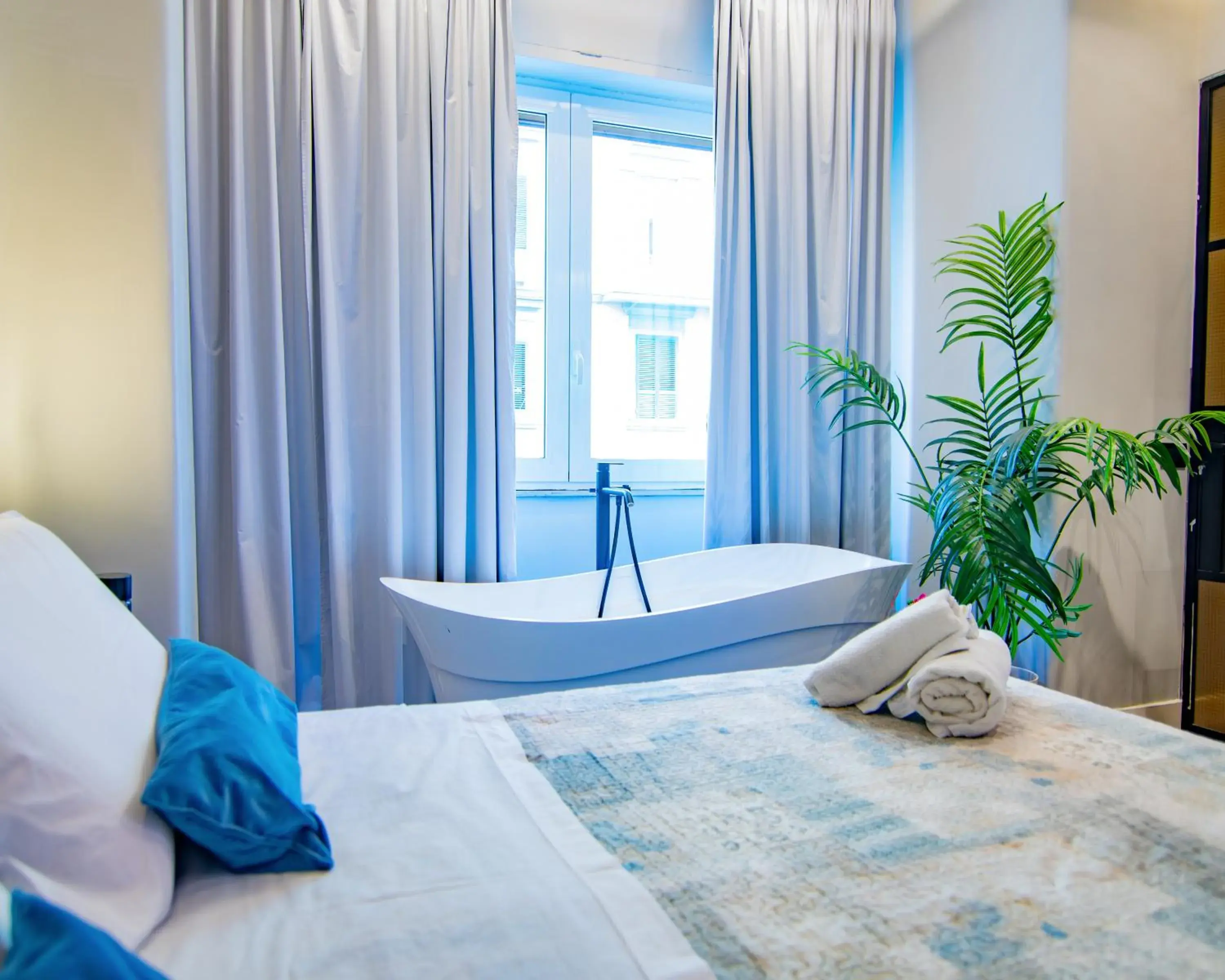 Superior King Room in VESUVIANUS Rooms and More Superior King Room in VESUVIANUS Rooms and More