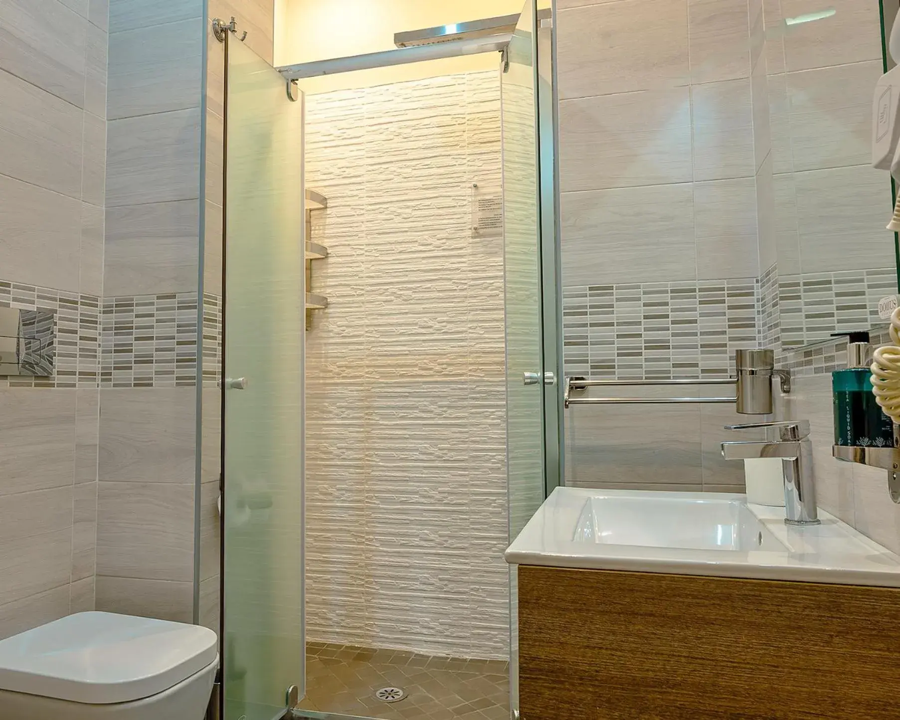 Bathroom in VESUVIANUS Rooms and More Bathroom in VESUVIANUS Rooms and More