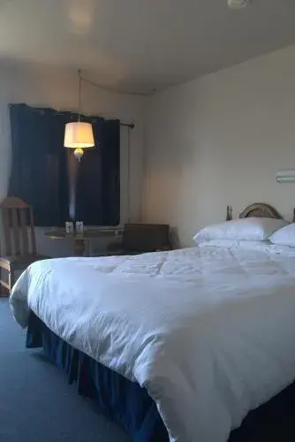 Queen Room in Fortress Inn Louisbourg Queen Room in Fortress Inn Louisbourg