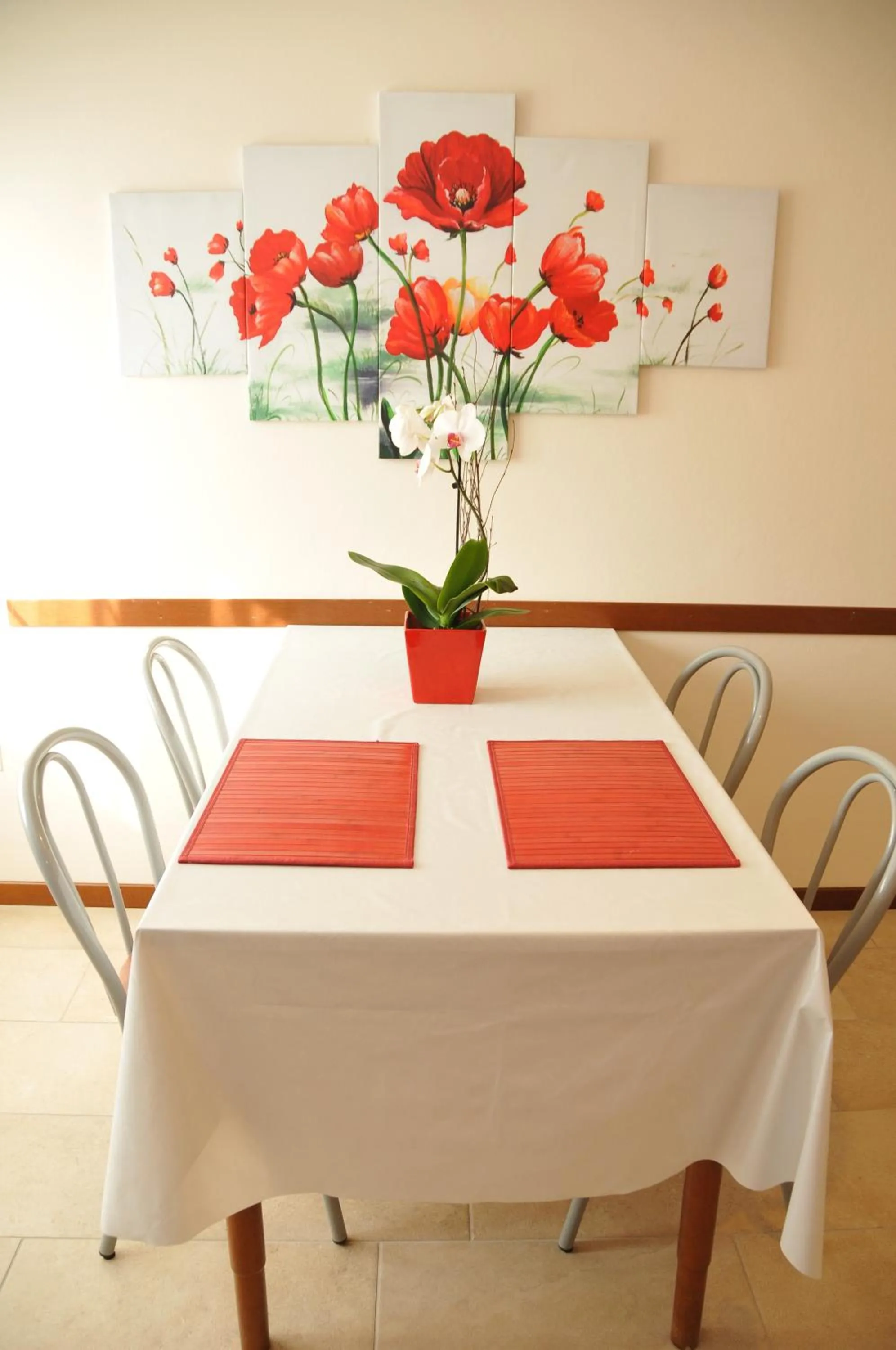 Dining area in Maura appartamenti