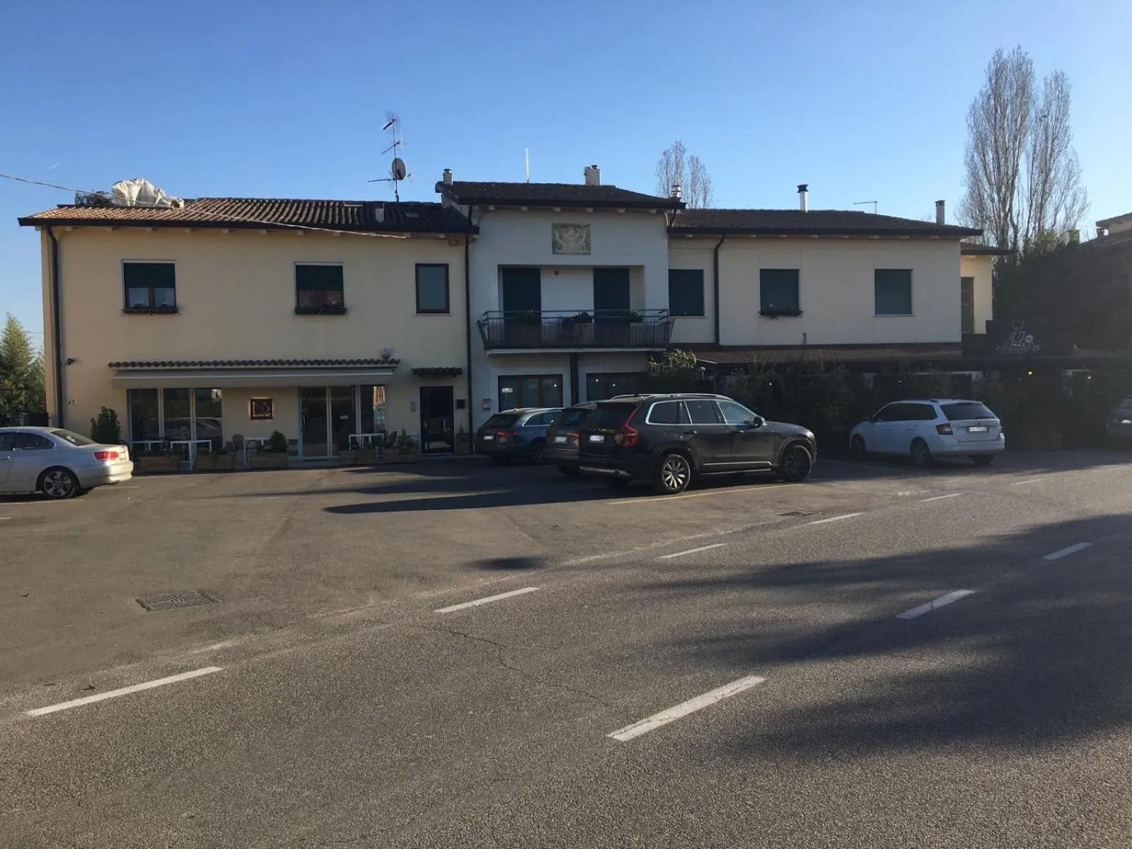 Property building in Maura appartamenti