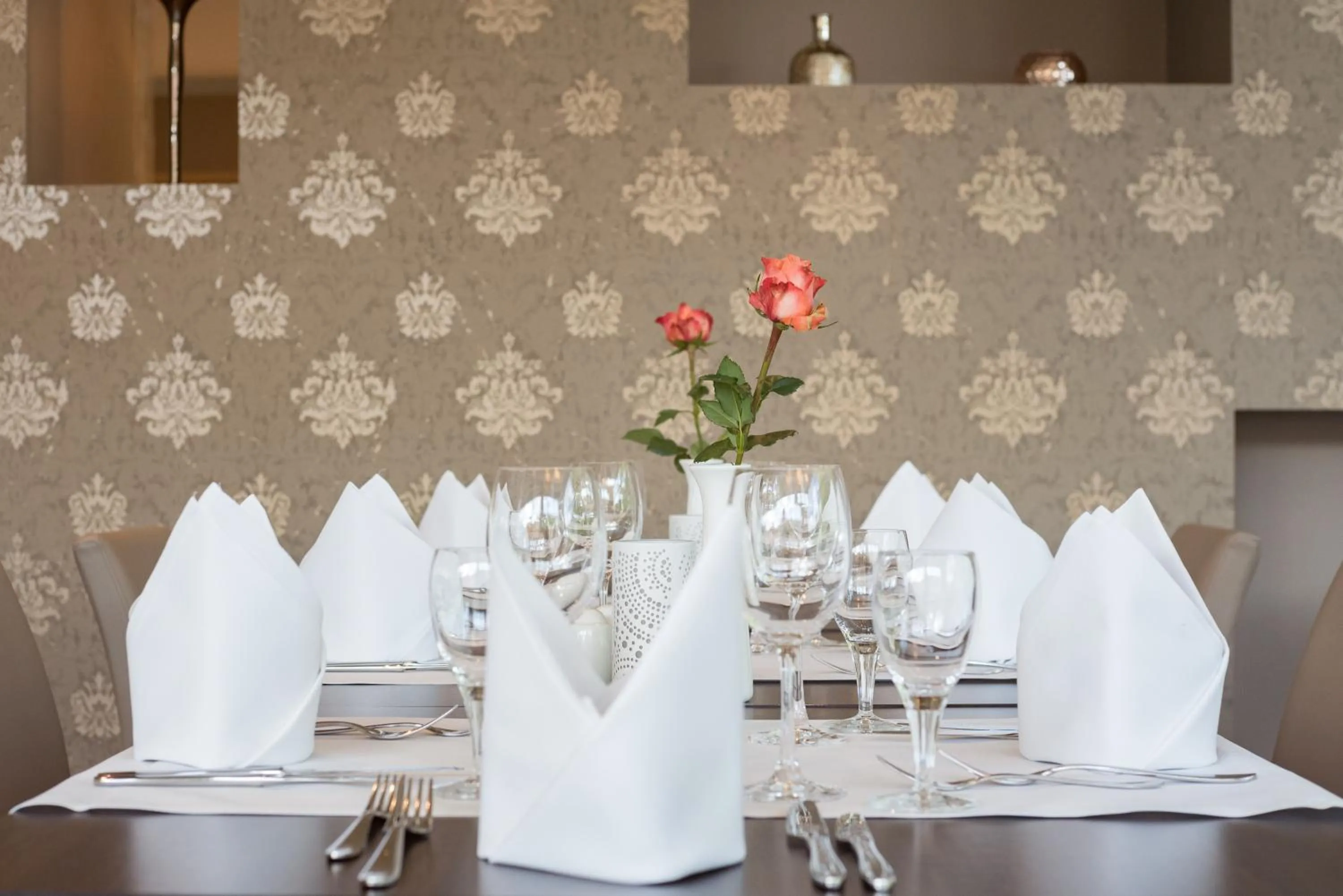 Restaurant/places to eat in Hotel König Albert