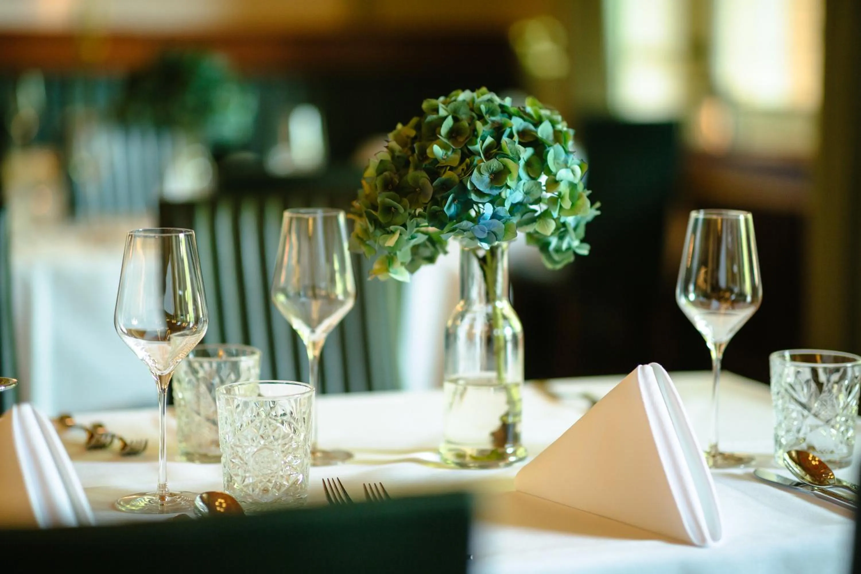 Restaurant/places to eat in Hotel König Albert