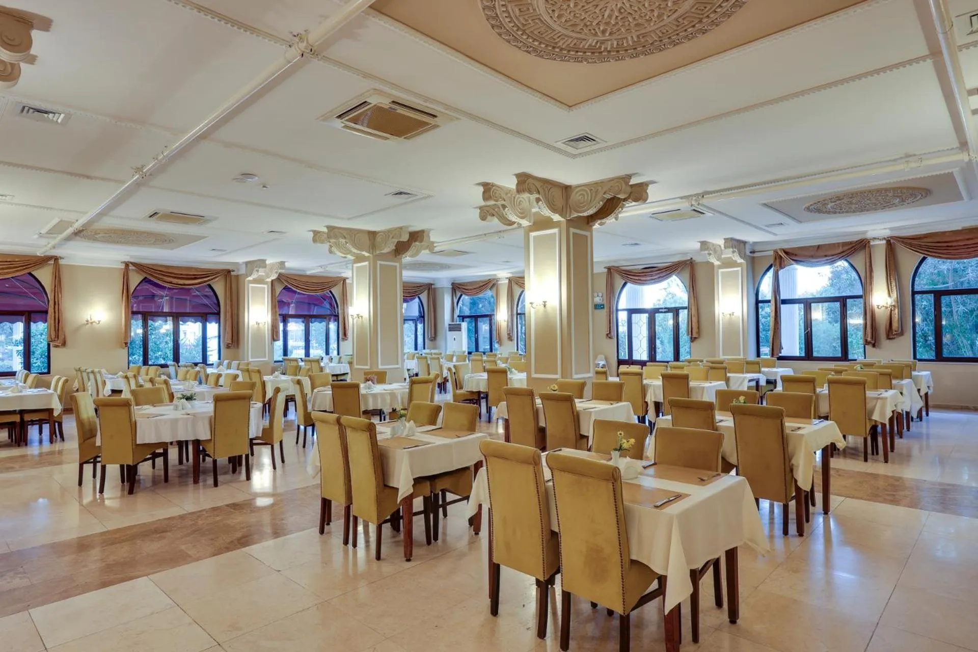 Restaurant/places to eat in Güre Saruhan Termal Otel