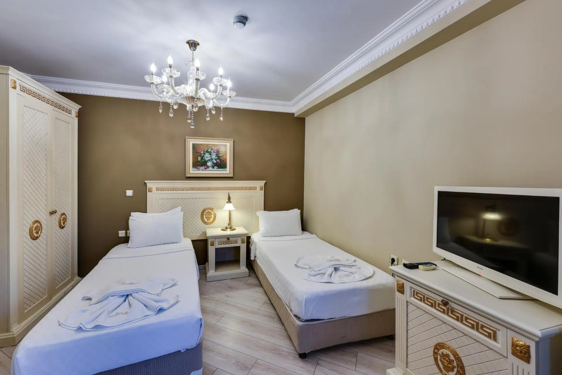 Bed in Güre Saruhan Termal Otel