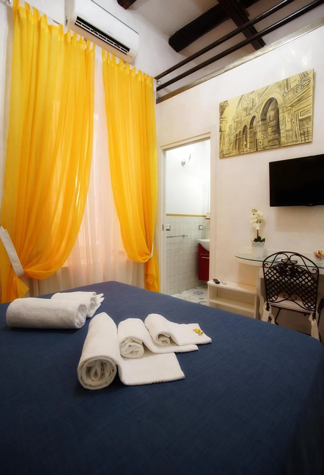 Bed in Le Vie Di Napoli B&B
