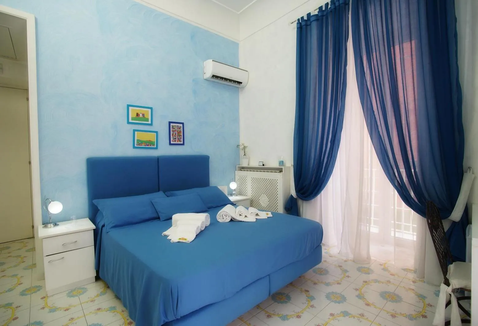 Bed in Le Vie Di Napoli B&B