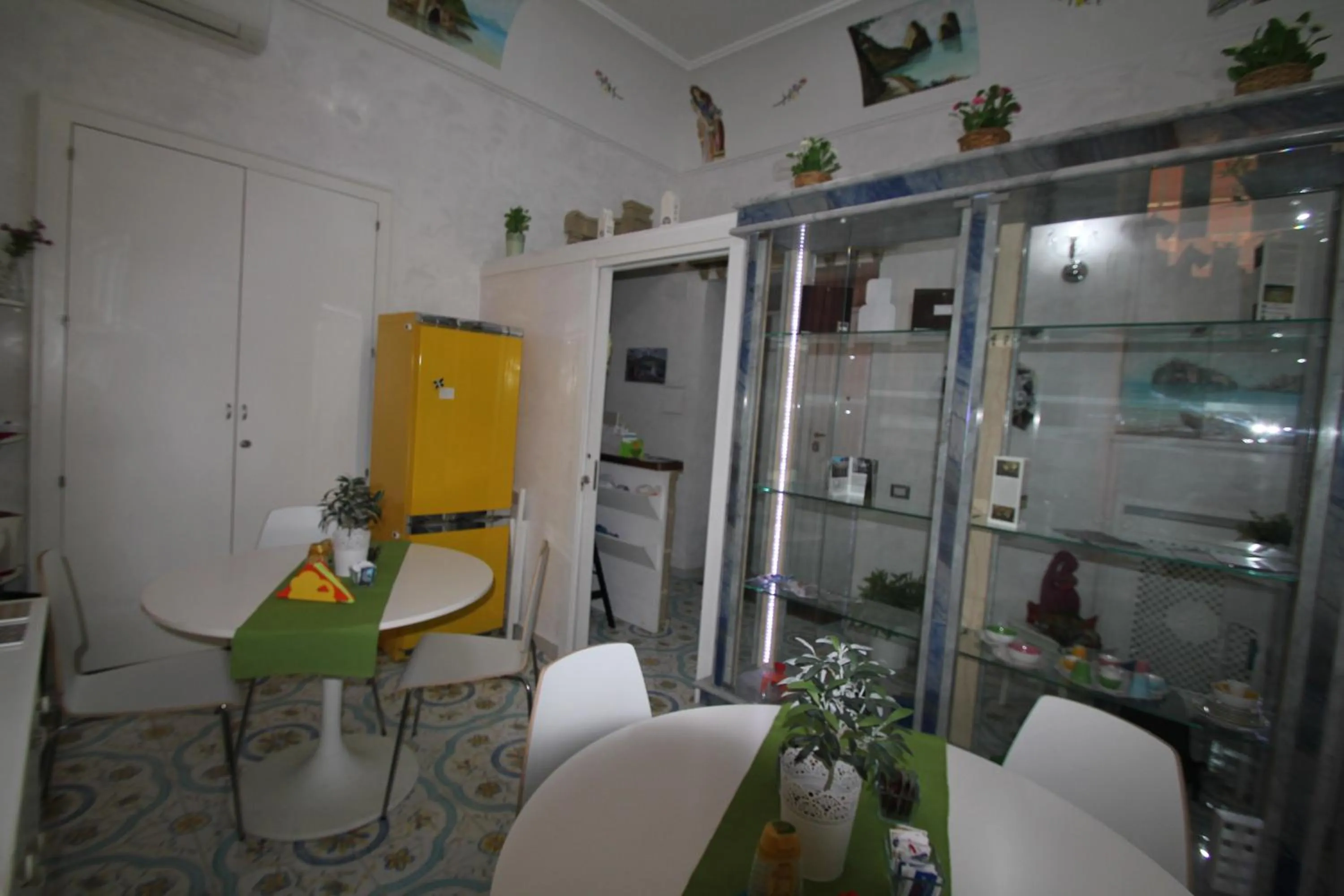 Area and facilities in Le Vie Di Napoli B&B