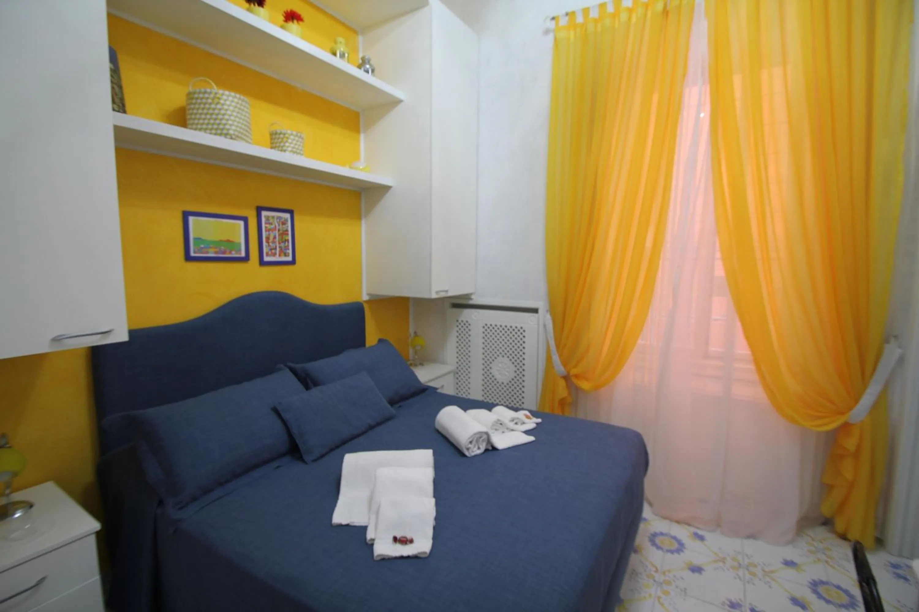 Le Vie Di Napoli B&B