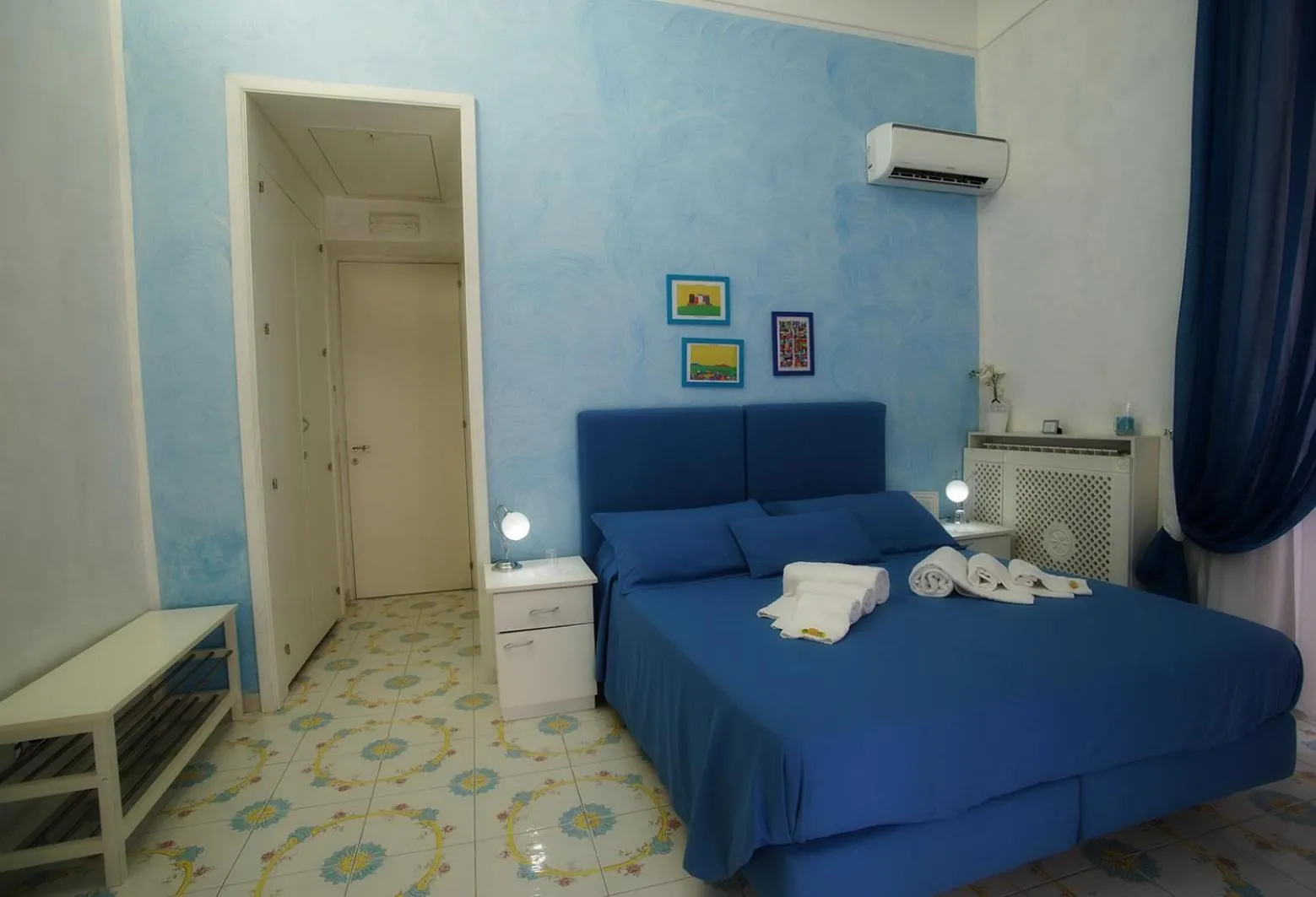 Bed in Le Vie Di Napoli B&B