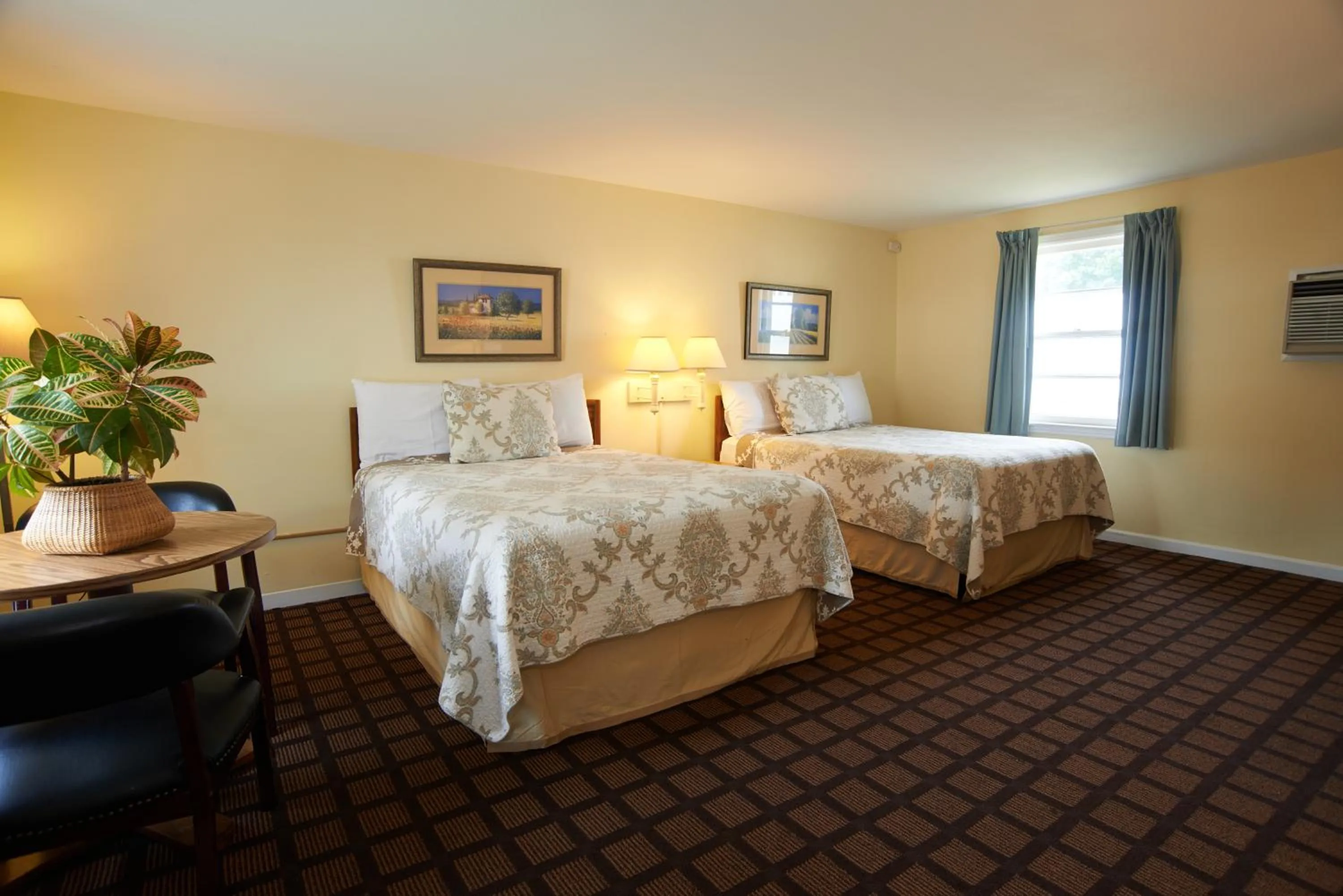 Bed in Clinton Motel