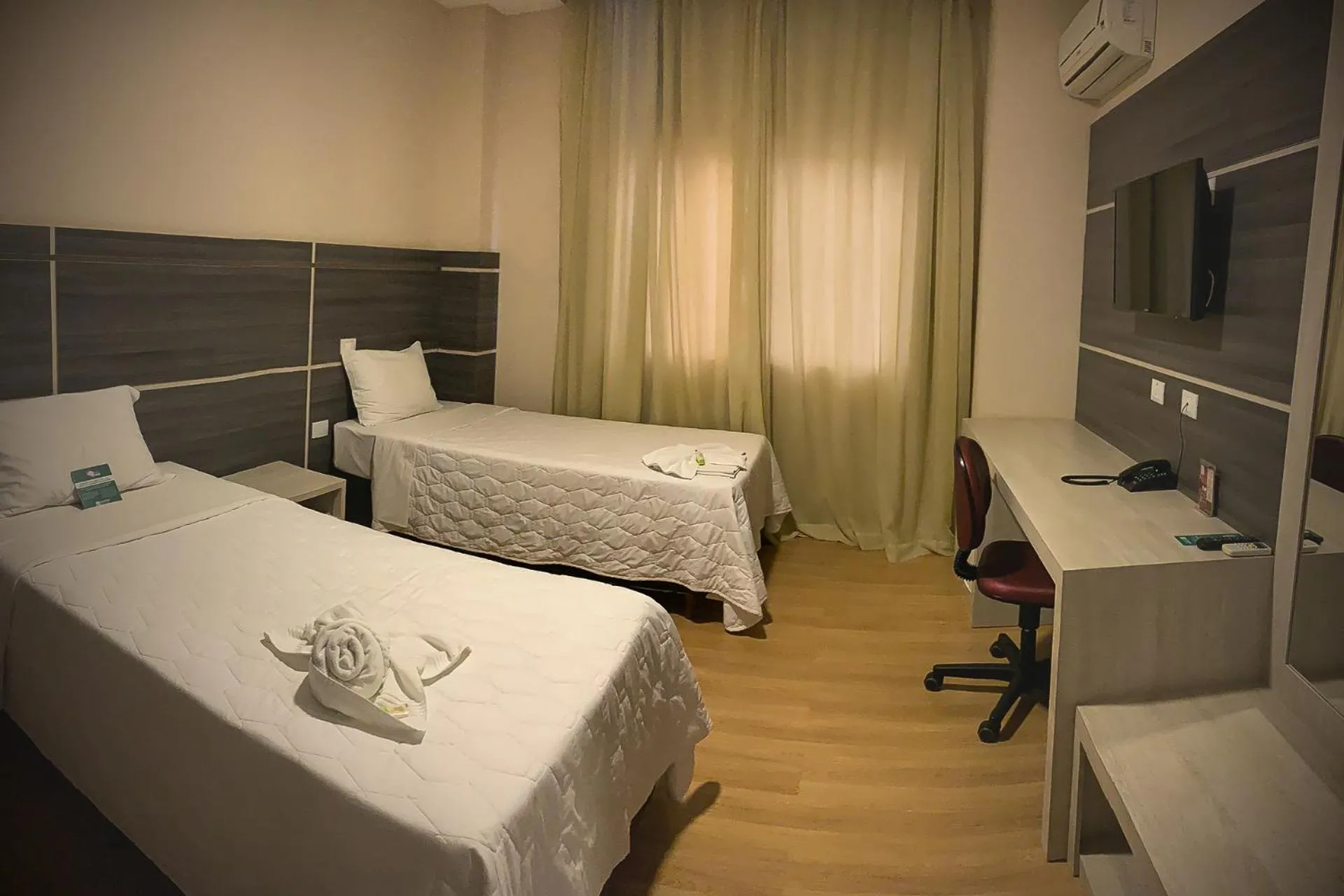 Bed in Garda Hotel