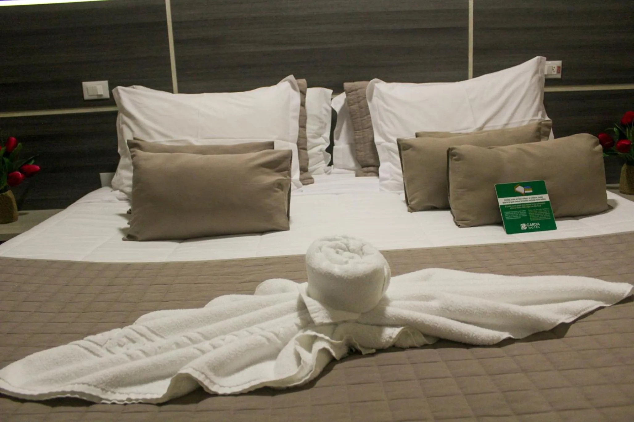 Bed in Garda Hotel