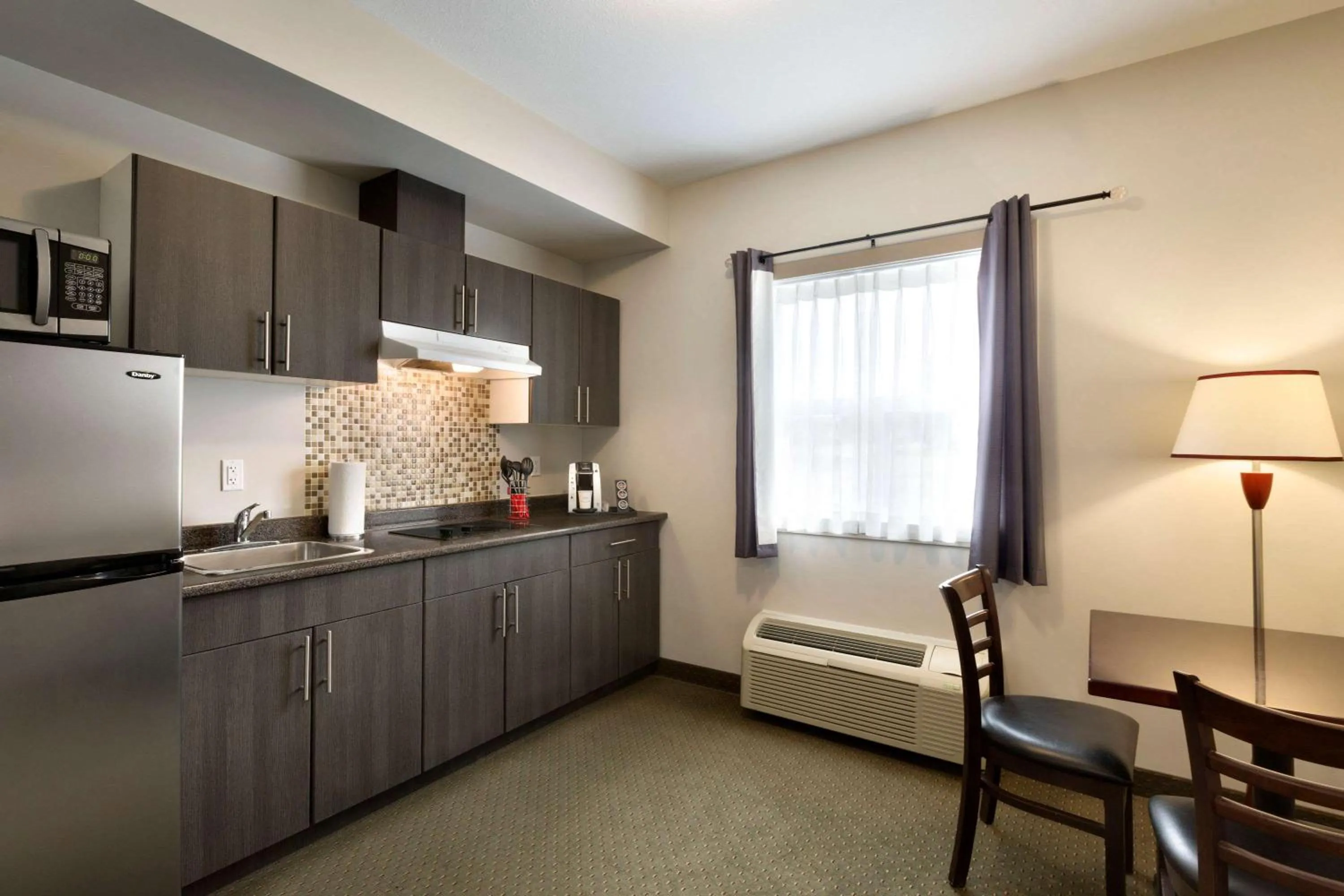 Photo of the whole room in Travelodge by Wyndham Kindersley