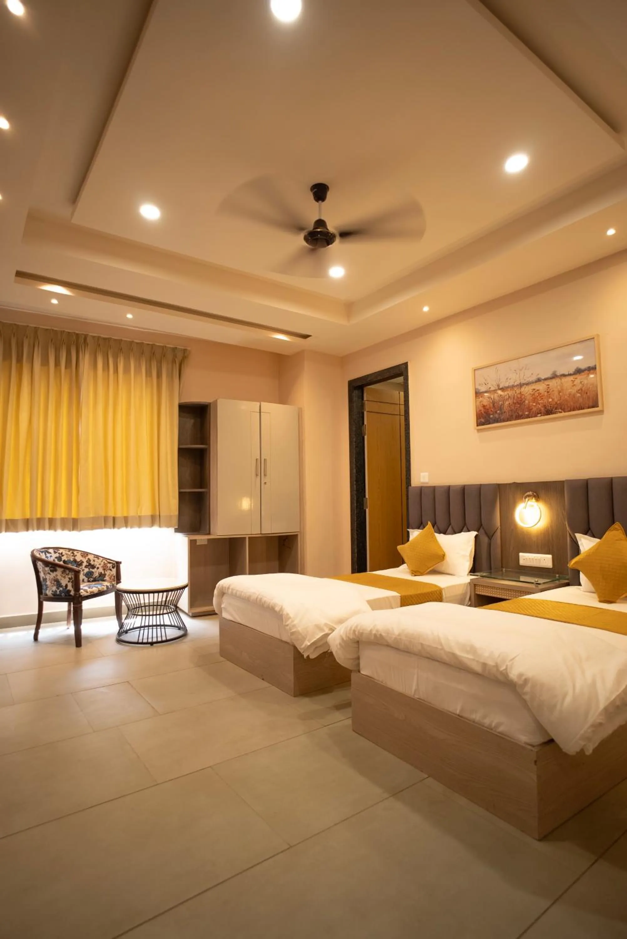 Bed in The White Roots Hotel