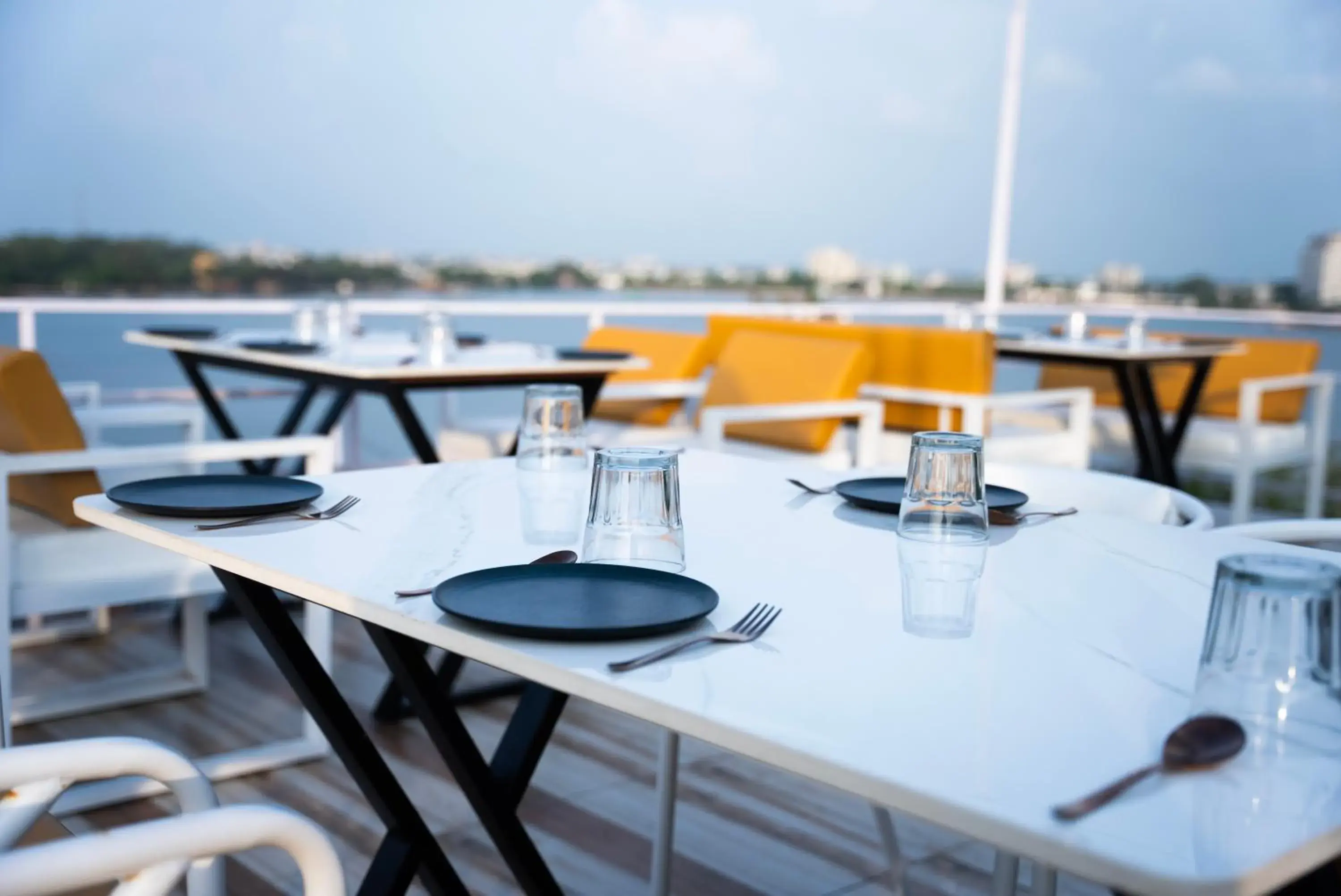 Restaurant/places to eat in The White Roots Hotel Restaurant/places to eat in The White Roots Hotel