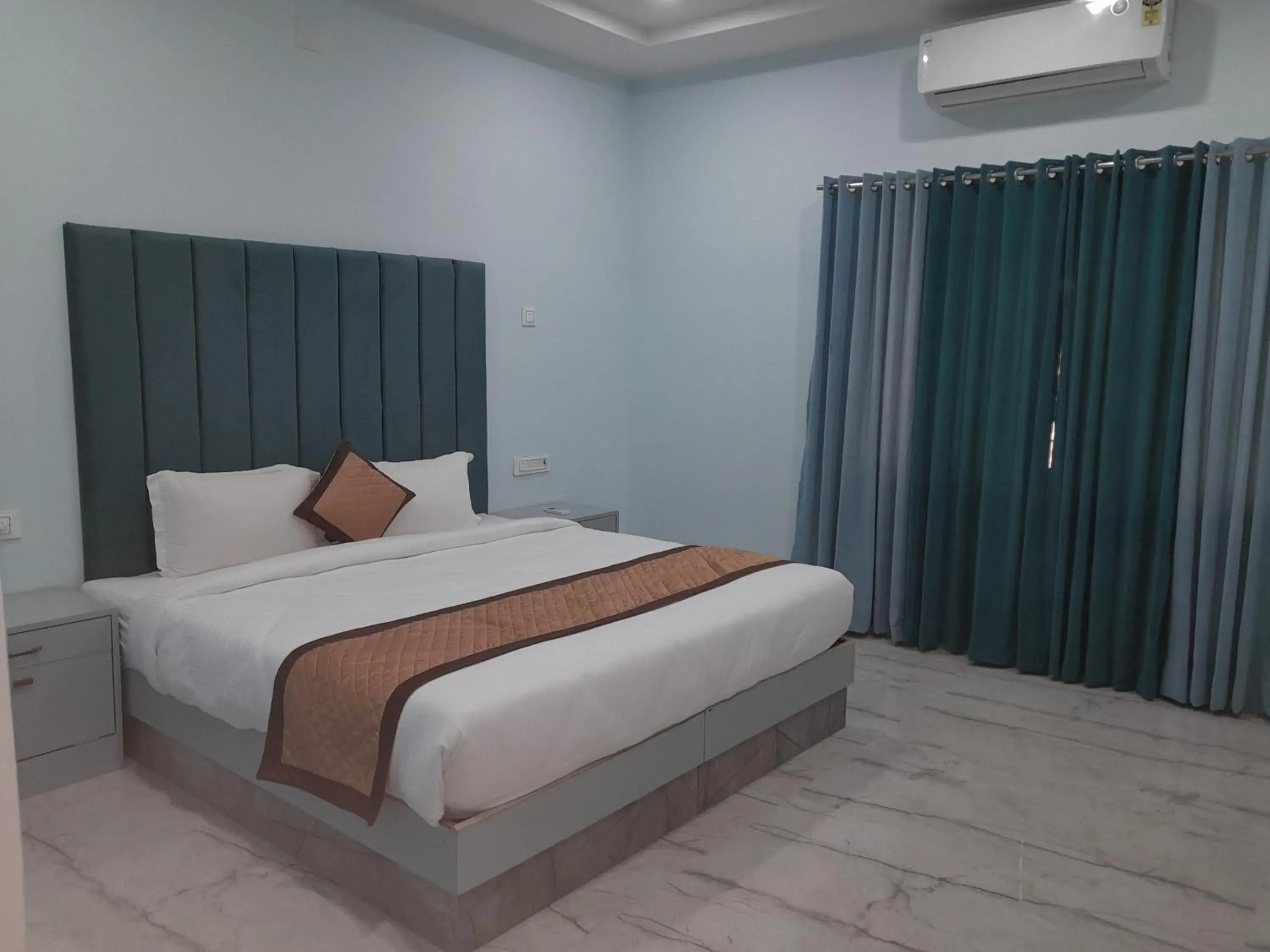 Standard Double Room in Hotel Aura Bikaner Standard Double Room in Hotel Aura Bikaner