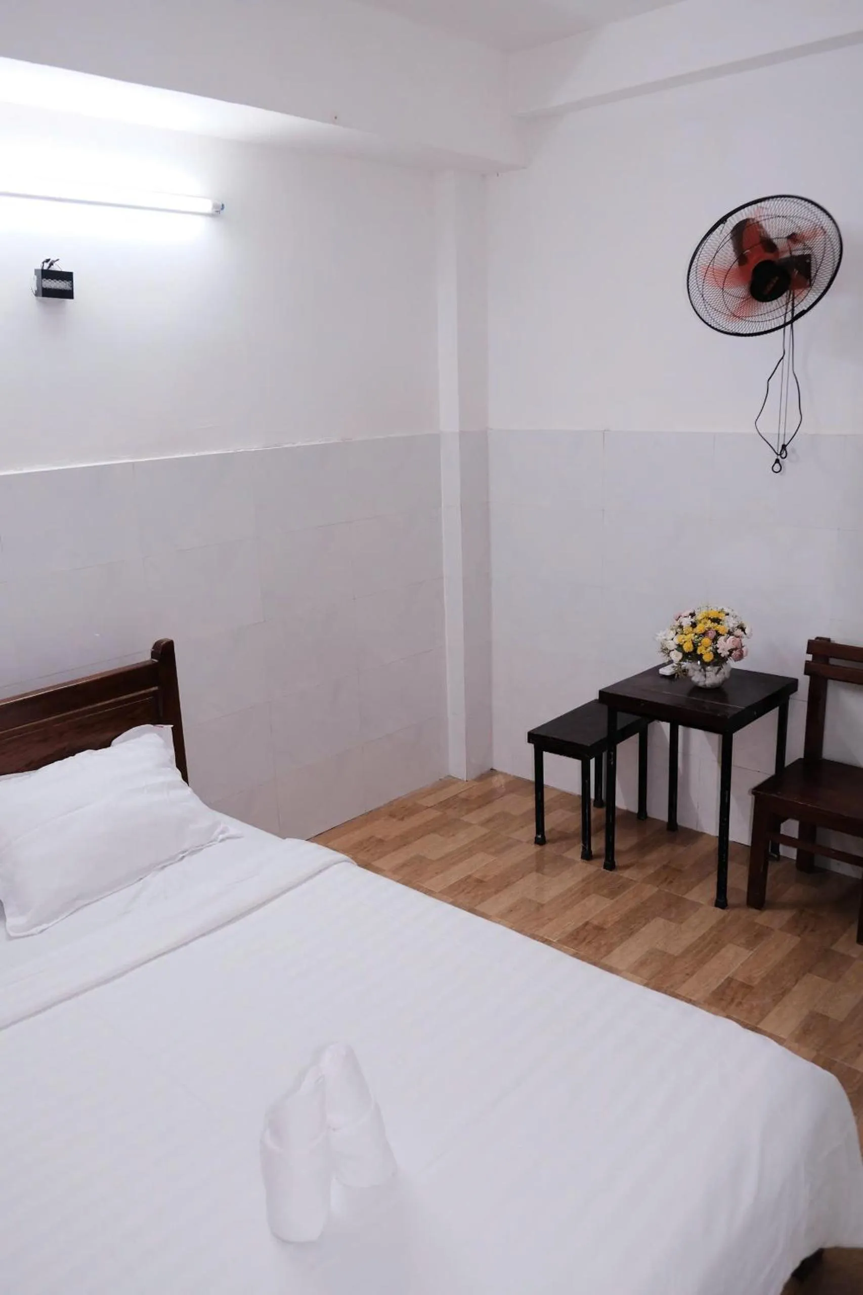 Bed in SH Hotel & Motorbikes For Rent