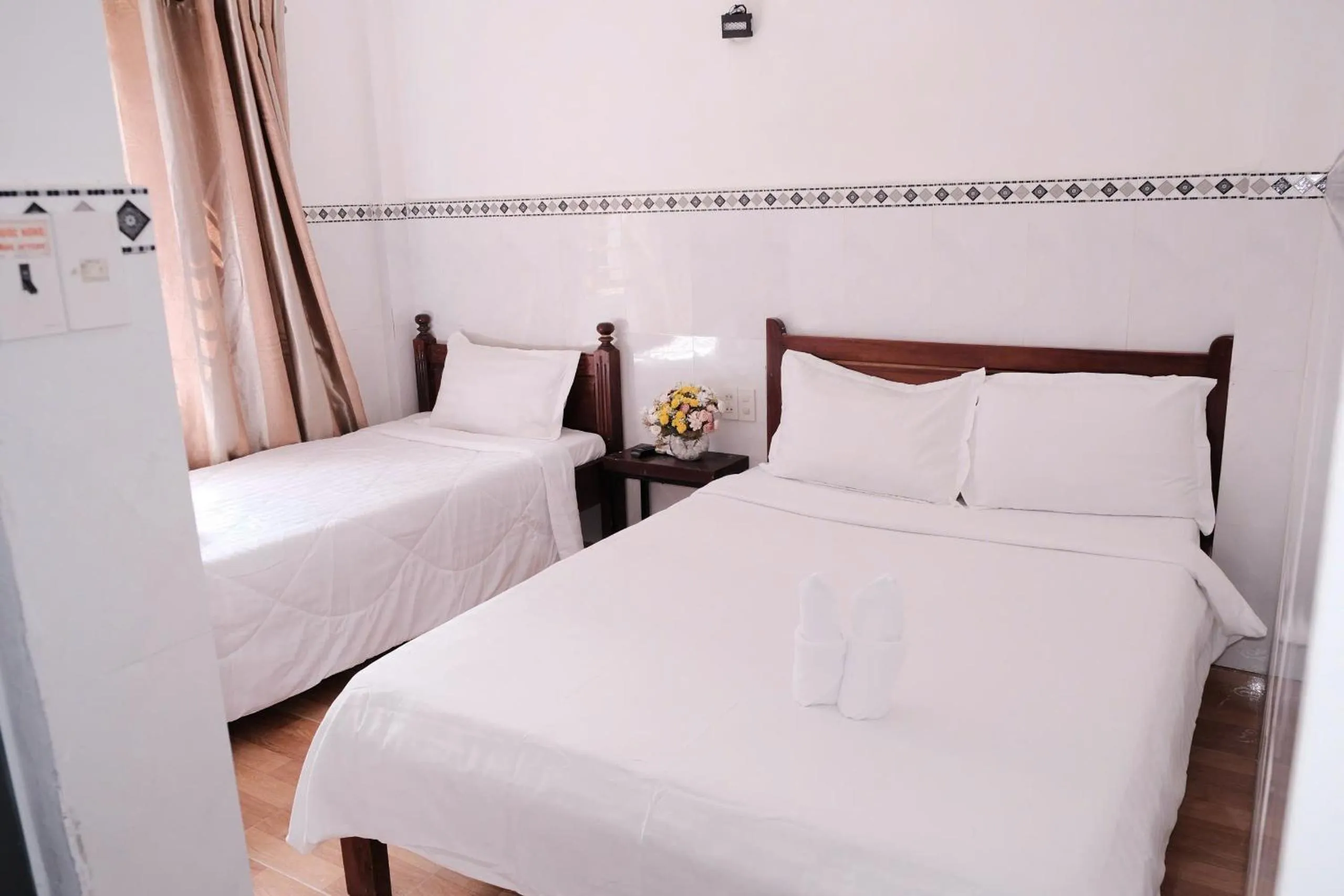 Bed in SH Hotel & Motorbikes For Rent
